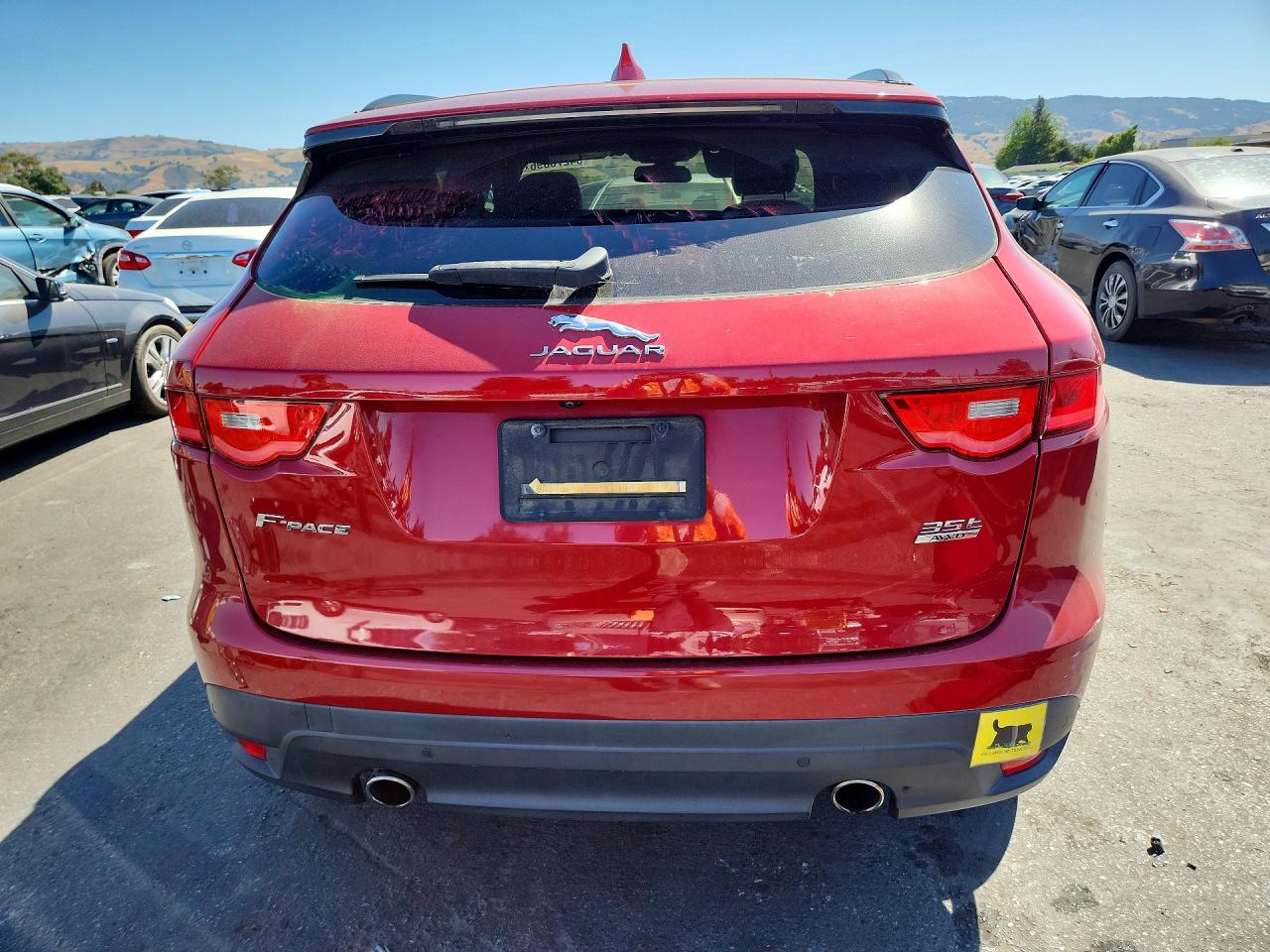2017 Jaguar F-pace Premium Red vin: SADCJ2BV9HA069035