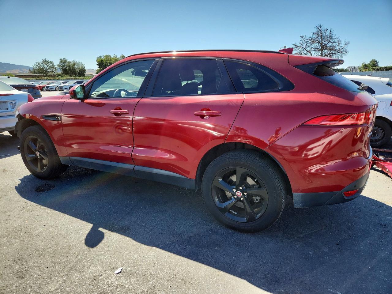 2017 Jaguar F-pace Premium Red vin: SADCJ2BV9HA069035