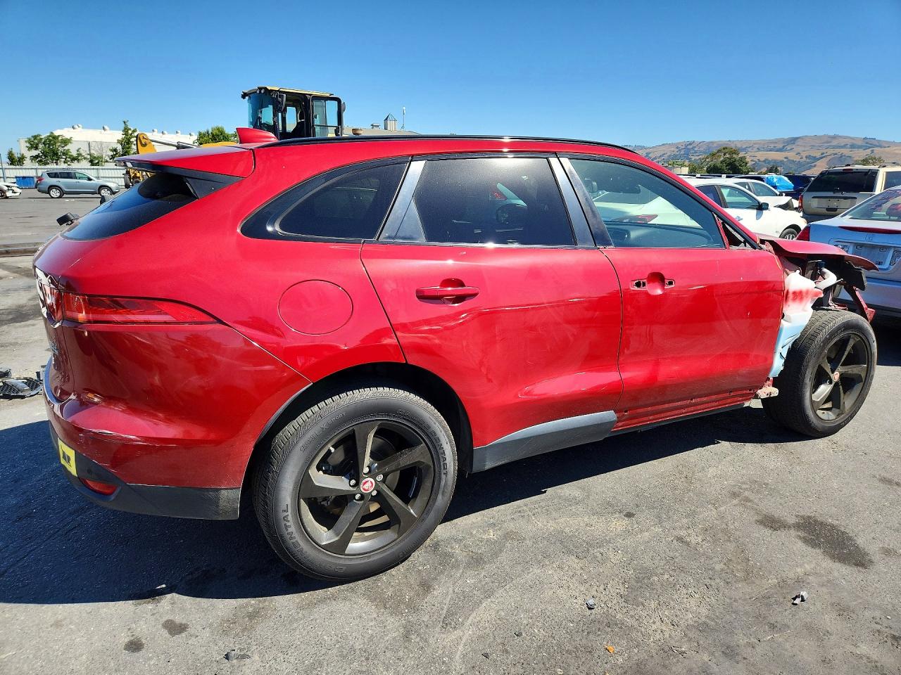 2017 Jaguar F-pace Premium Red vin: SADCJ2BV9HA069035