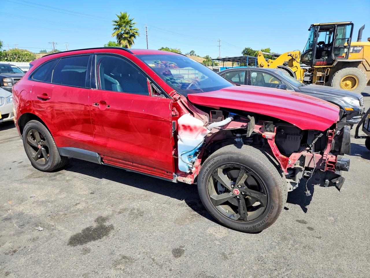 2017 Jaguar F-pace Premium Red vin: SADCJ2BV9HA069035