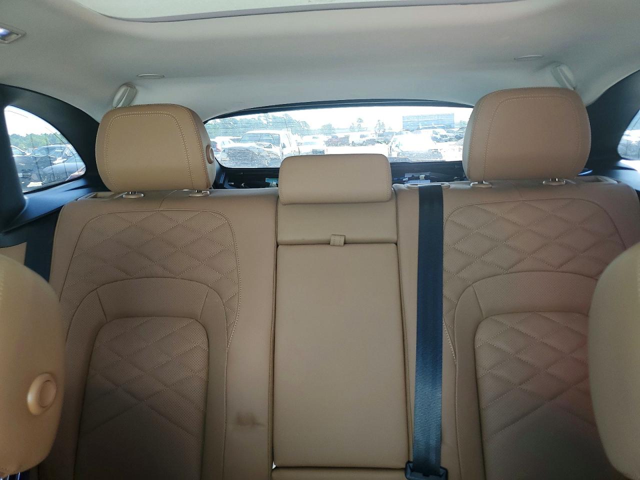 2022 Jaguar F-pace S White vin: SADCJ2EX6NA701109