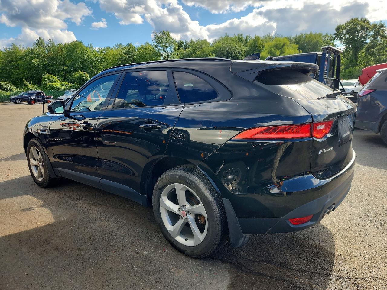 2018 Jaguar F-pace Premium Black vin: SADCJ2FNXJA294208
