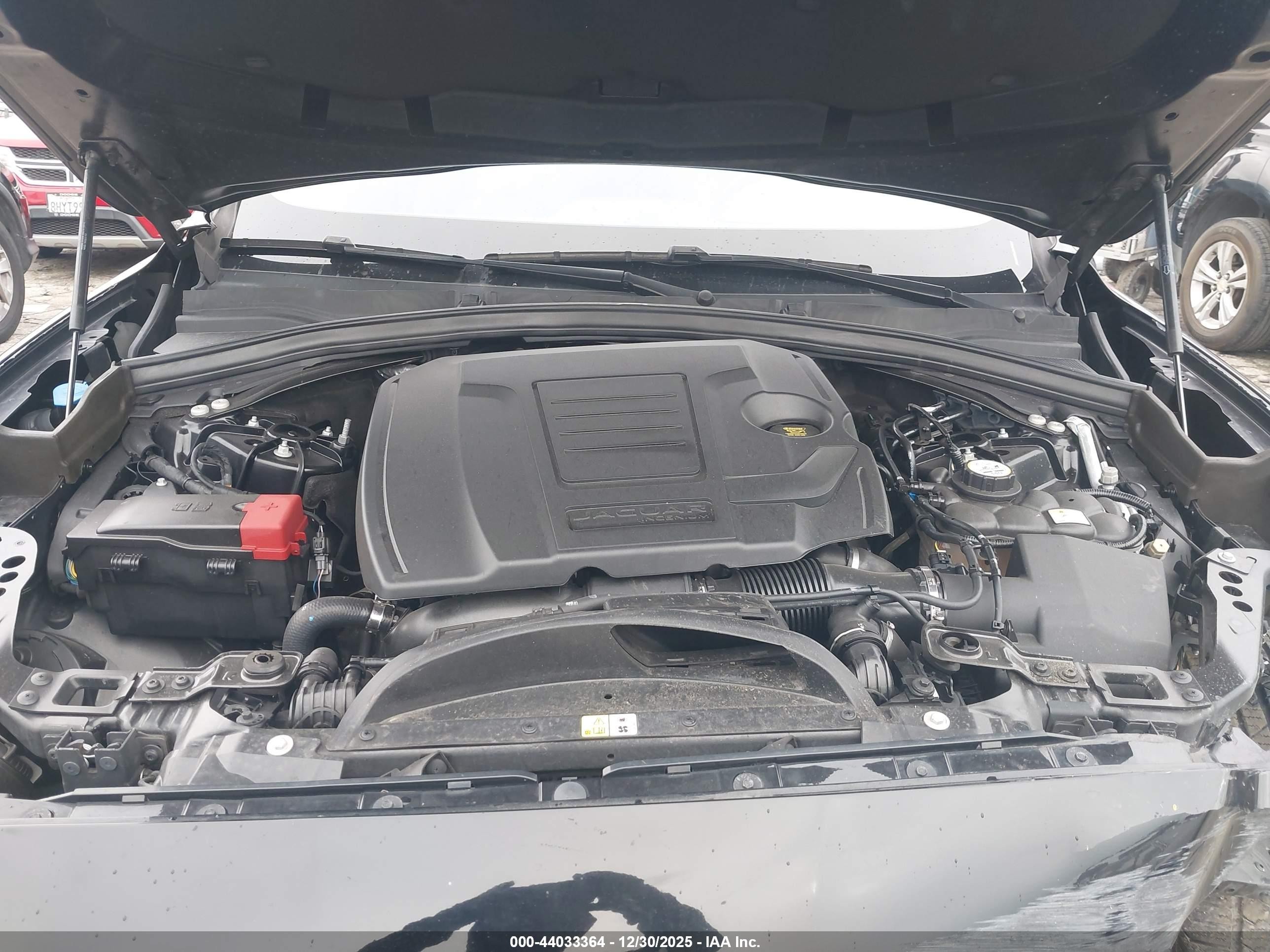 2019 Jaguar F-pace 25t Premium Черный vin: SADCJ2FX6KA396768