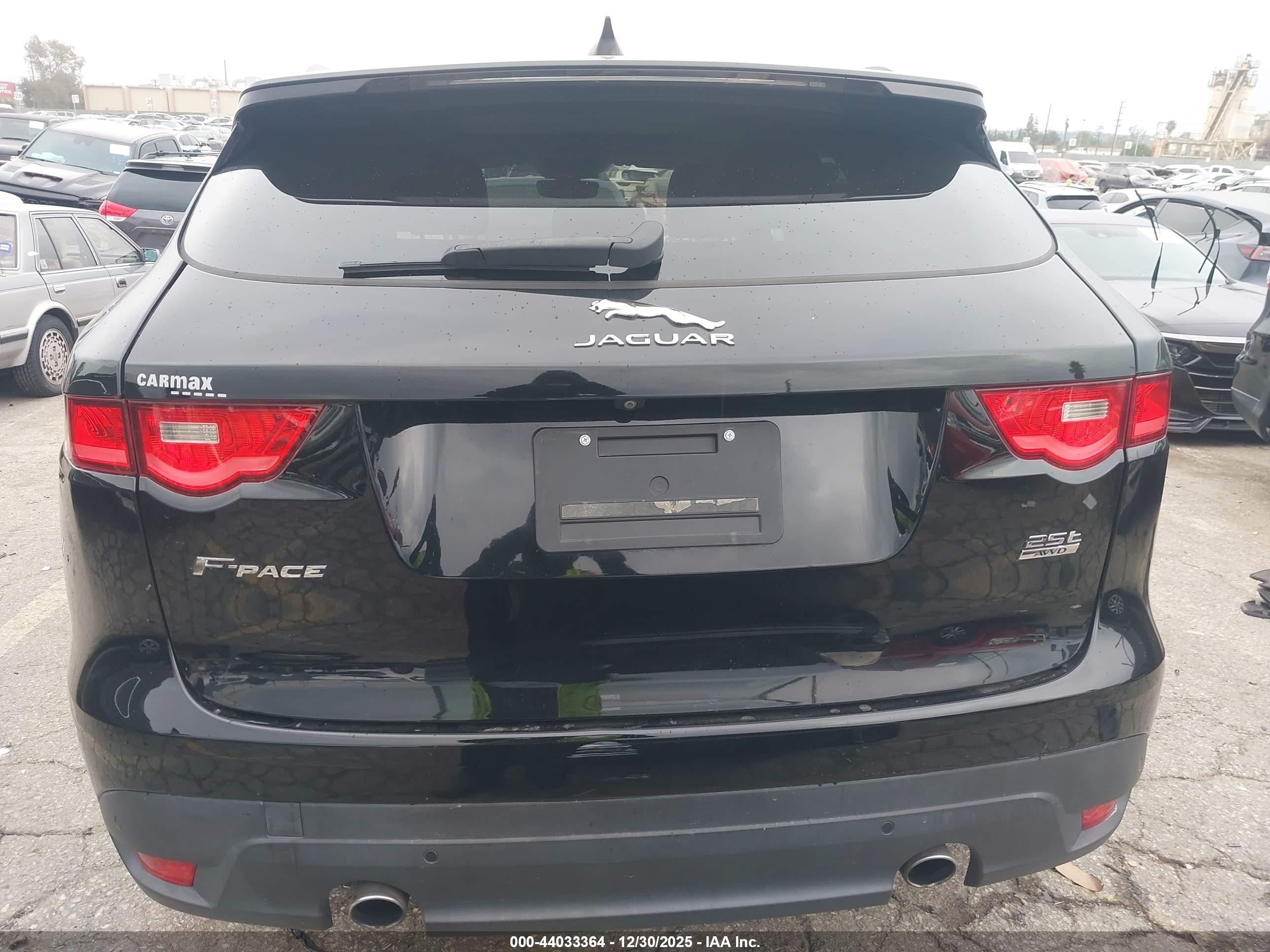 2019 Jaguar F-pace 25t Premium Черный vin: SADCJ2FX6KA396768