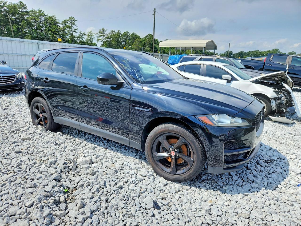 2020 Jaguar F-pace Premium Black vin: SADCJ2FXXLA618696