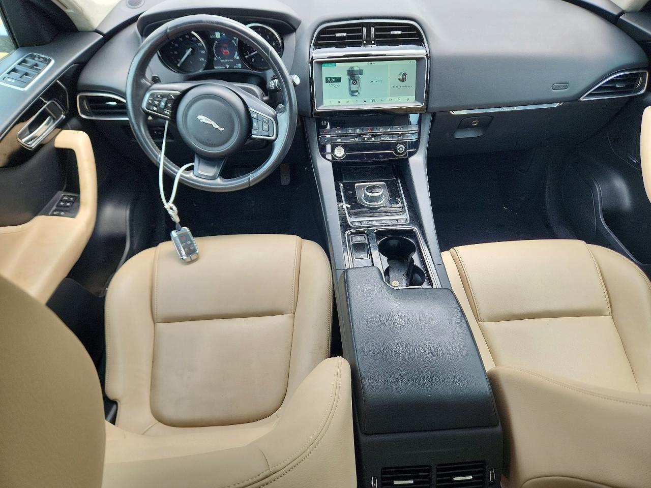 2020 Jaguar F-pace Premium White vin: SADCJ2FXXLA648331