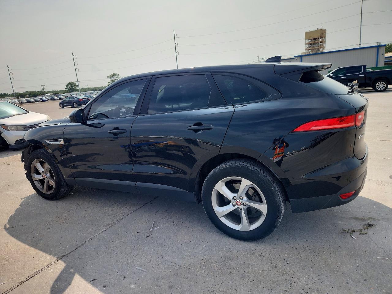 2018 Jaguar F-pace Premium Black vin: SADCJ2GX2JA236223
