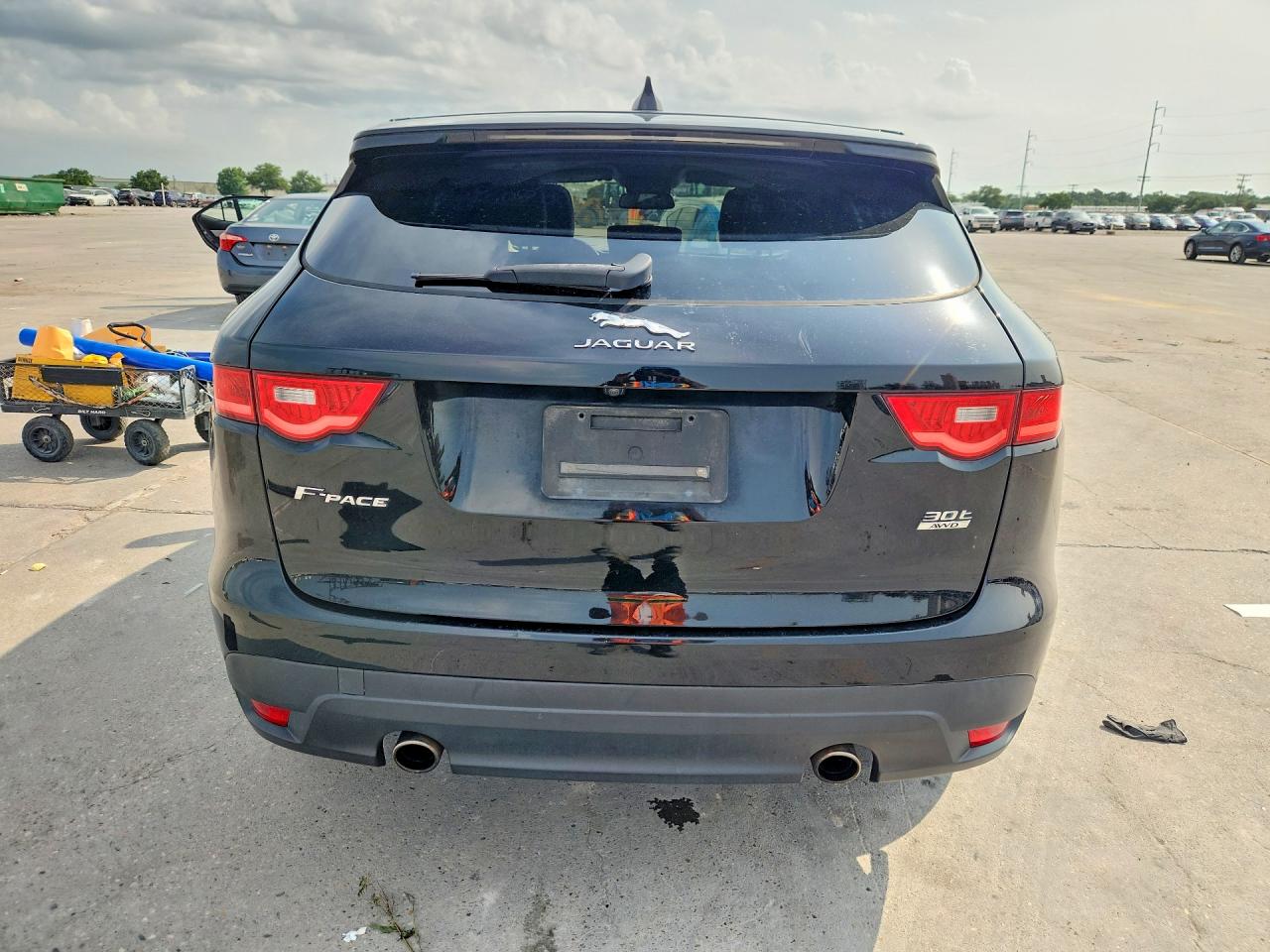 2018 Jaguar F-pace Premium Black vin: SADCJ2GX2JA236223
