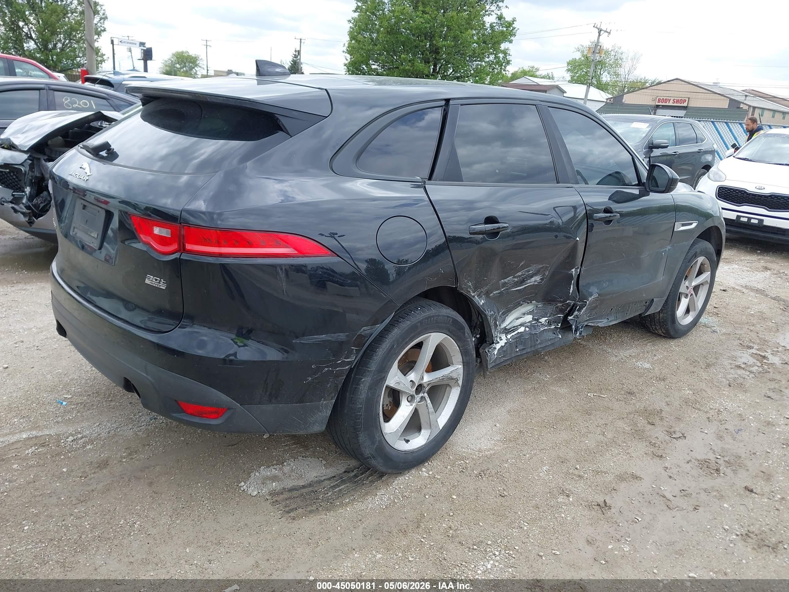 2018 Jaguar F-pace 30t Premium Черный vin: SADCJ2GX6JA235253