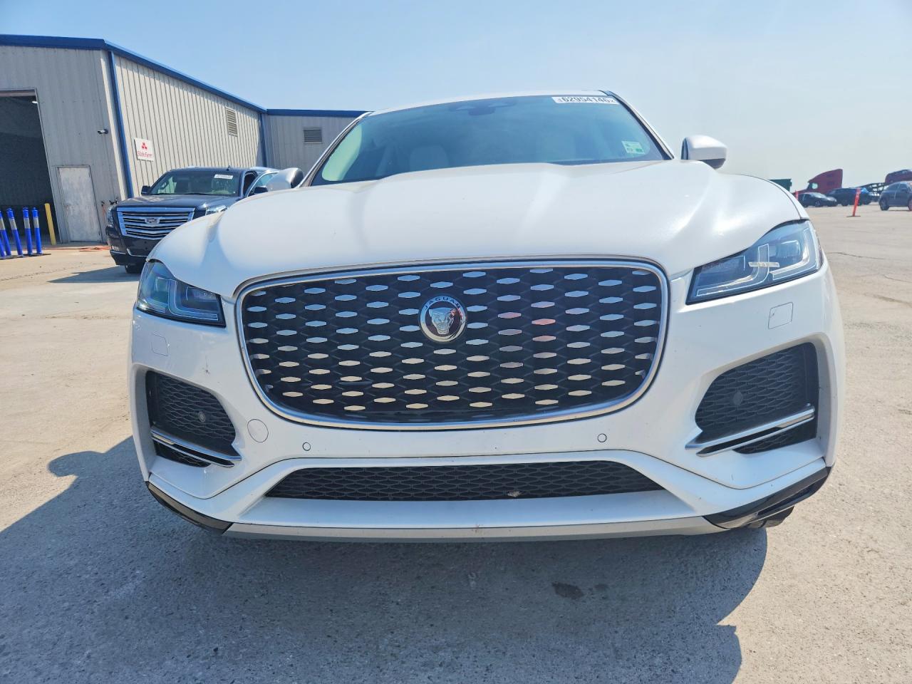 2023 Jaguar F-pace White vin: SADCK2EX3PA708969