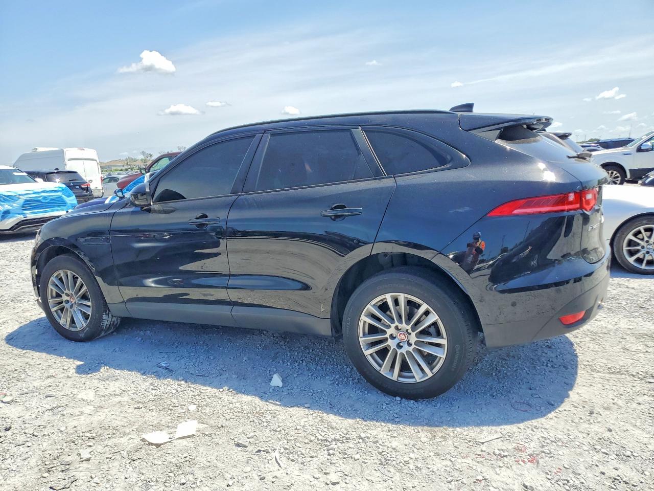 2019 Jaguar F-pace Prestige Черный vin: SADCK2FX7KA608073