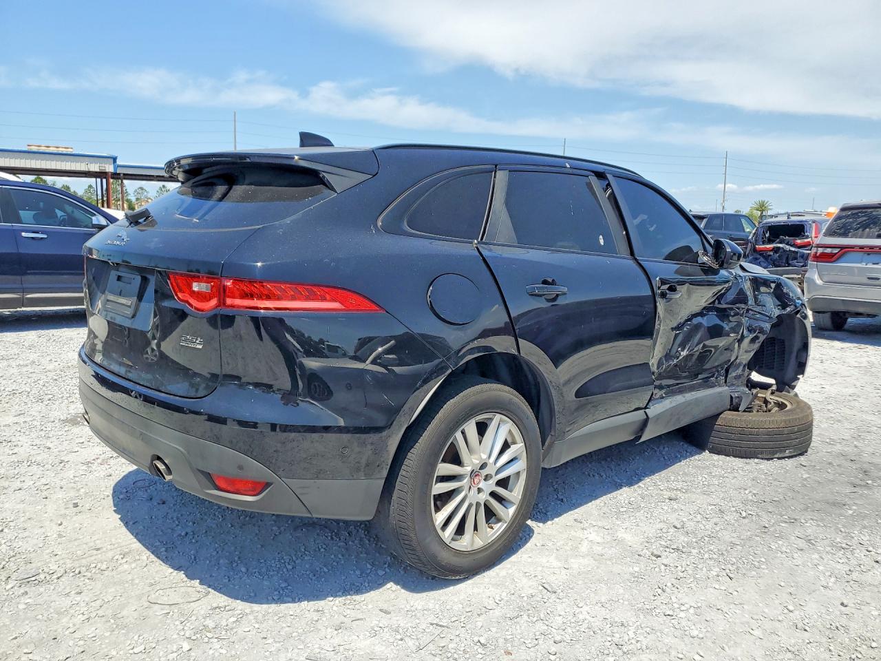 2019 Jaguar F-pace Prestige Черный vin: SADCK2FX7KA608073