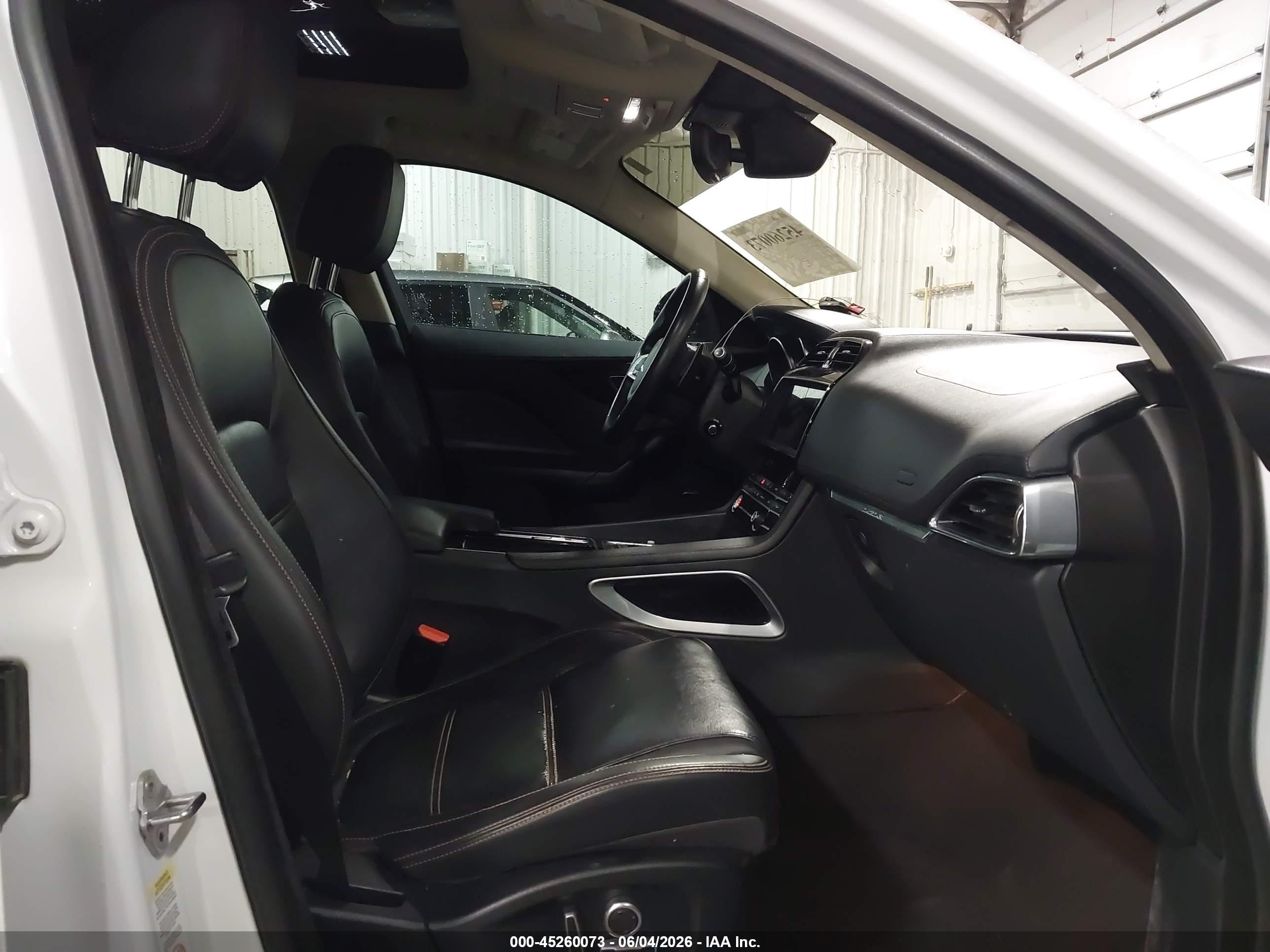 2020 Jaguar F-pace Prestige P300 Awd Automatic Белый vin: SADCK2GX0LA638578