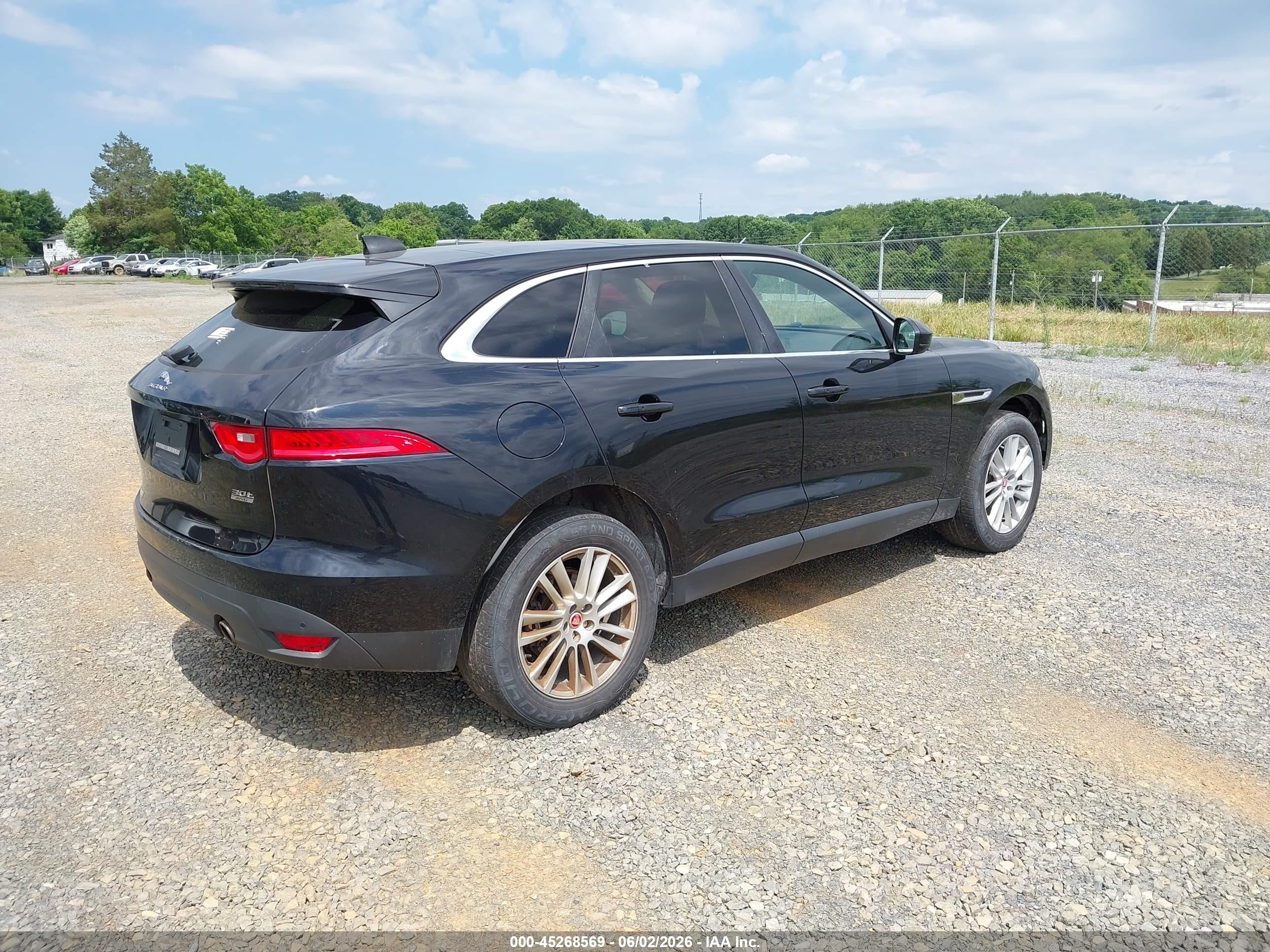 2020 Jaguar F-pace 30t Prestige Black vin: SADCK2GX4LA635683