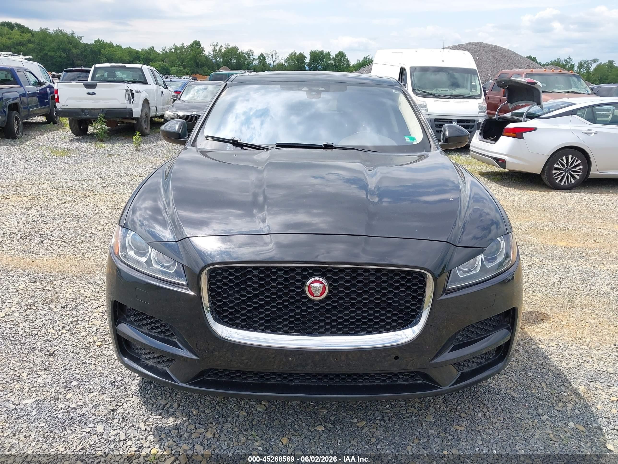 2020 Jaguar F-pace 30t Prestige Black vin: SADCK2GX4LA635683
