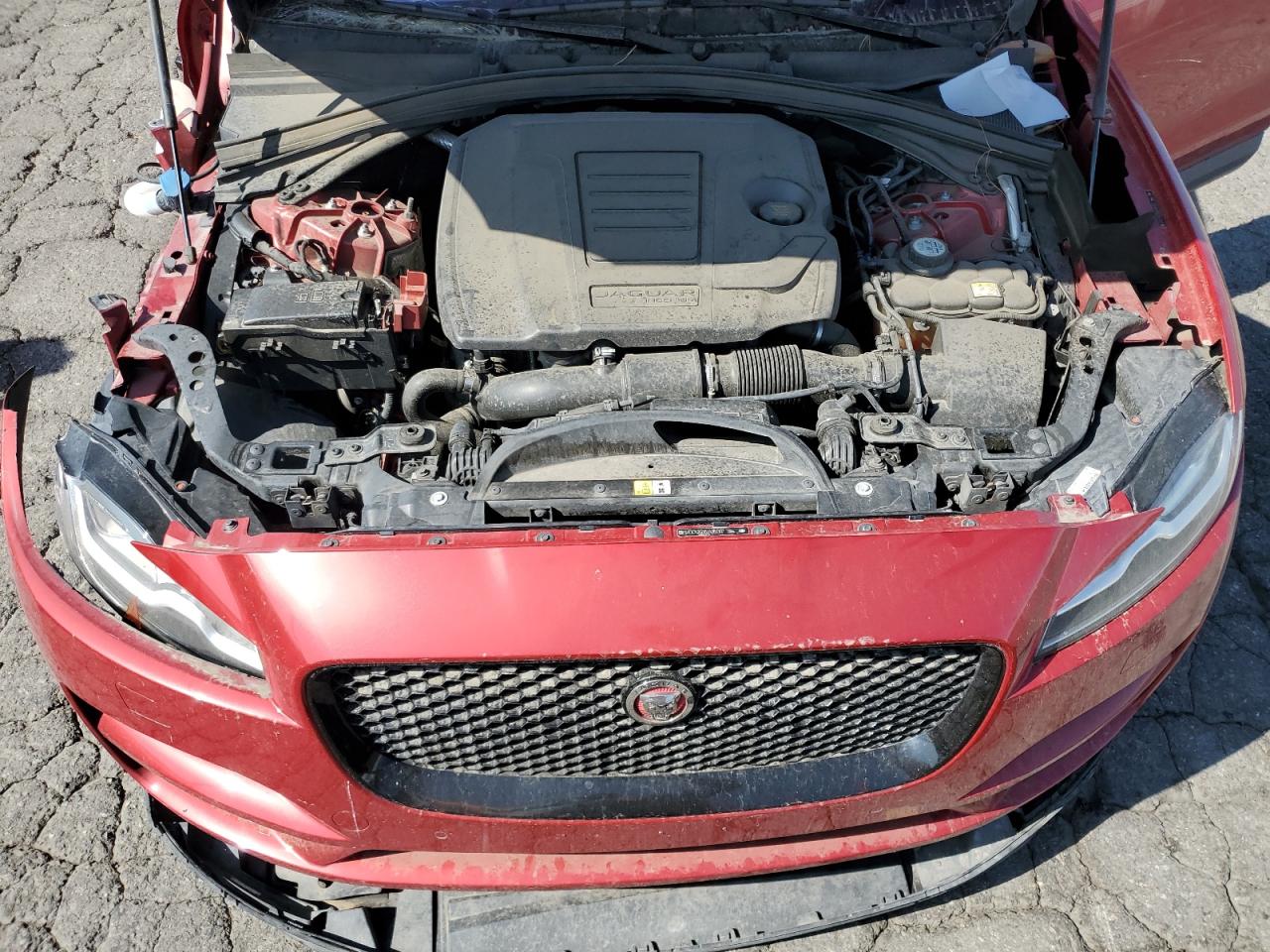 2018 Jaguar F-pace Prestige Красный vin: SADCK2GX6JA281307