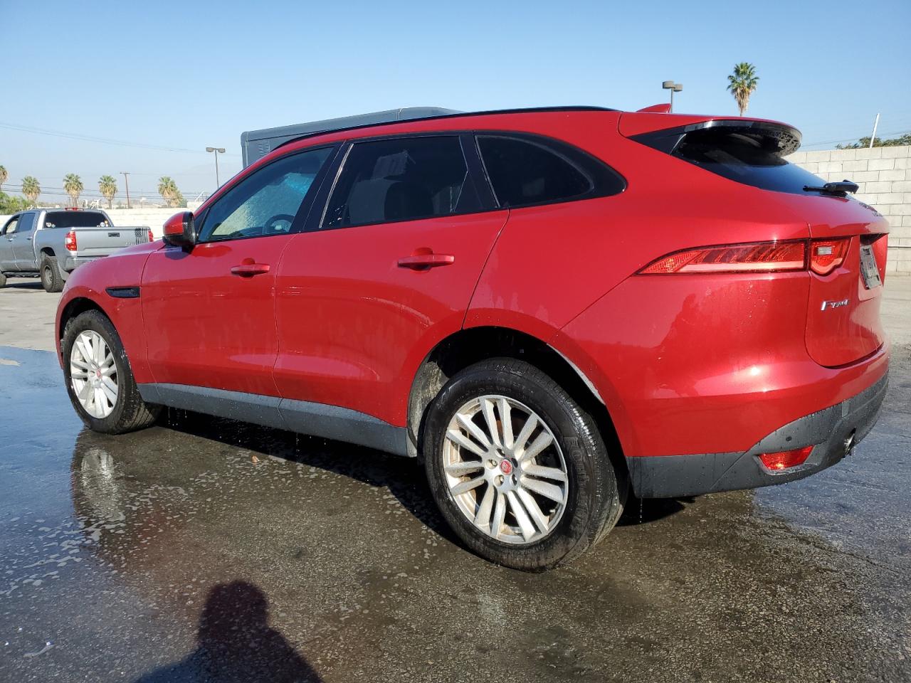 2018 Jaguar F-pace Prestige Красный vin: SADCK2GX6JA281307