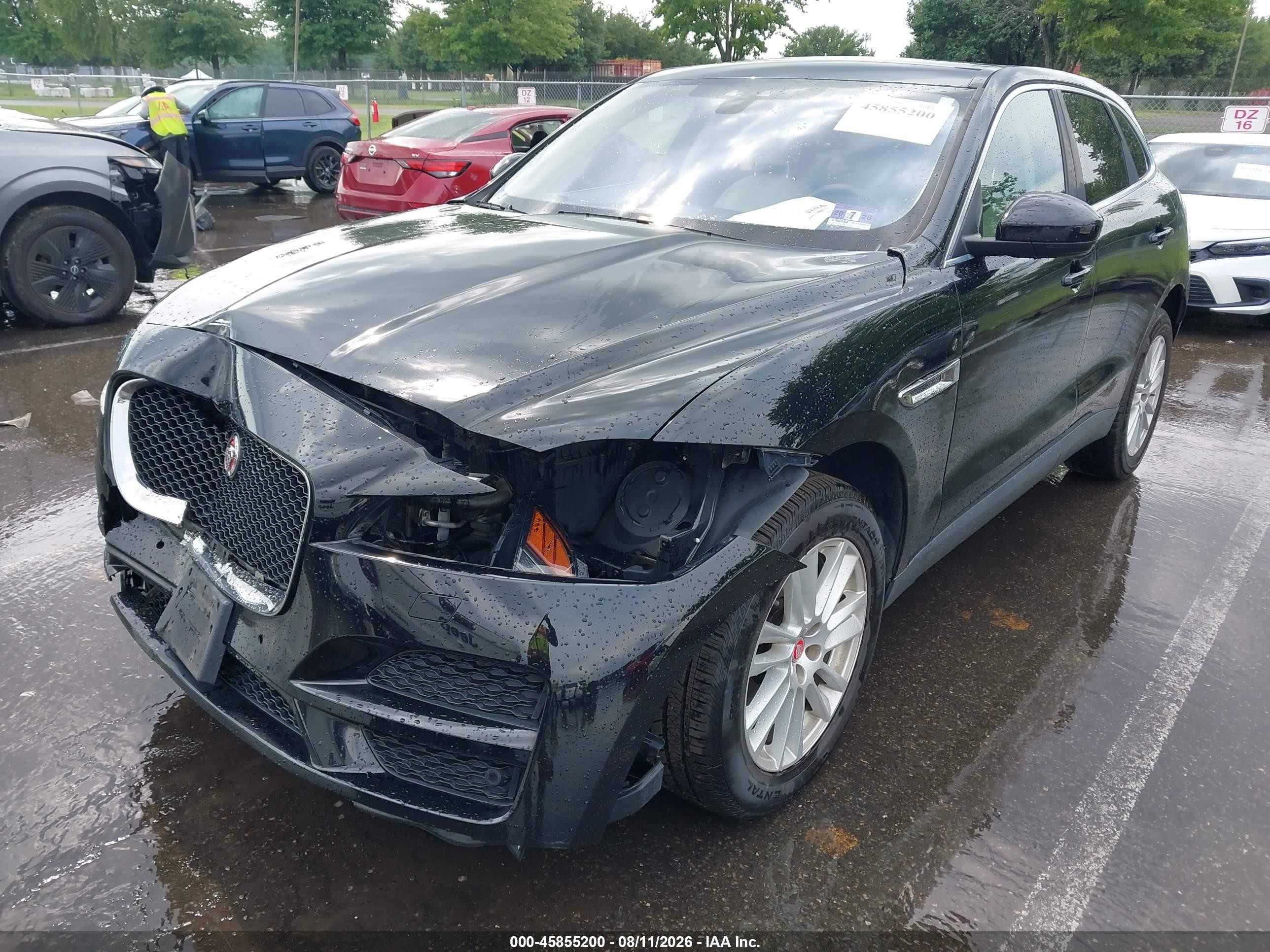 2019 Jaguar F-pace 25t Prestige/30t Prestige Black vin: SADCK2GXXKA391519