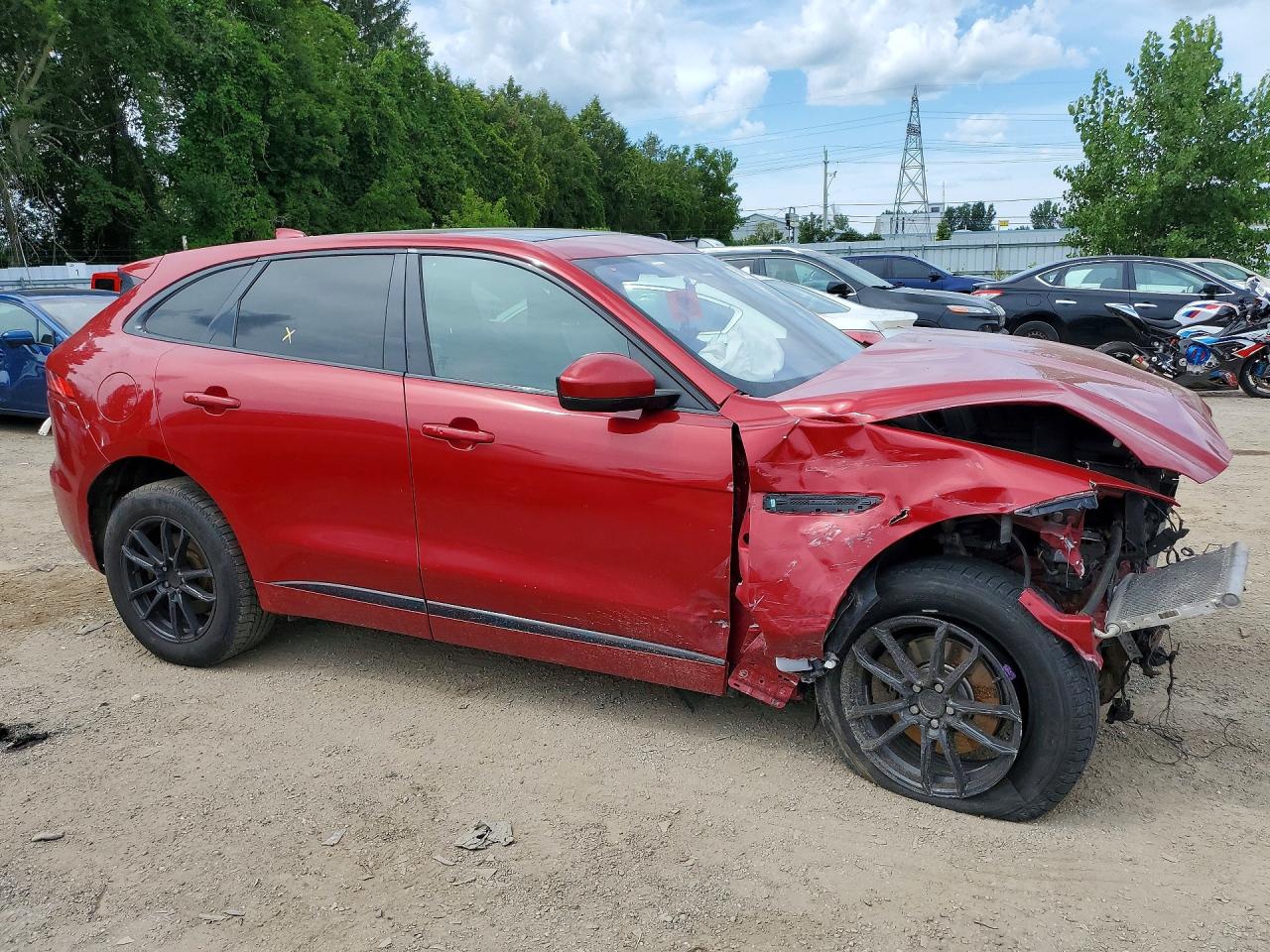 2017 Jaguar F-pace R - Sport Red vin: SADCL2BN1HA093176