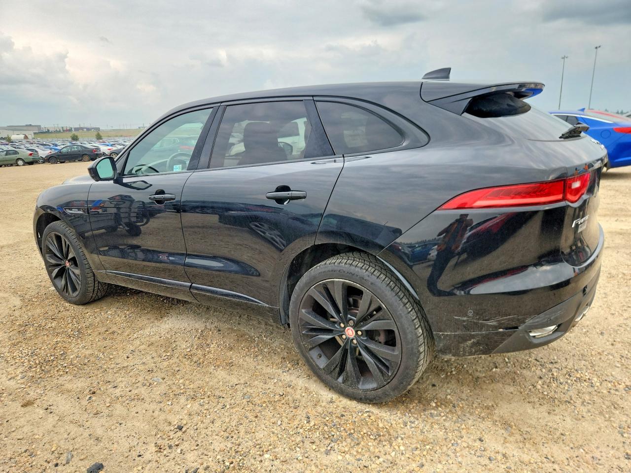 2018 Jaguar F-pace R - Sport Black vin: SADCL2FN6JA253570