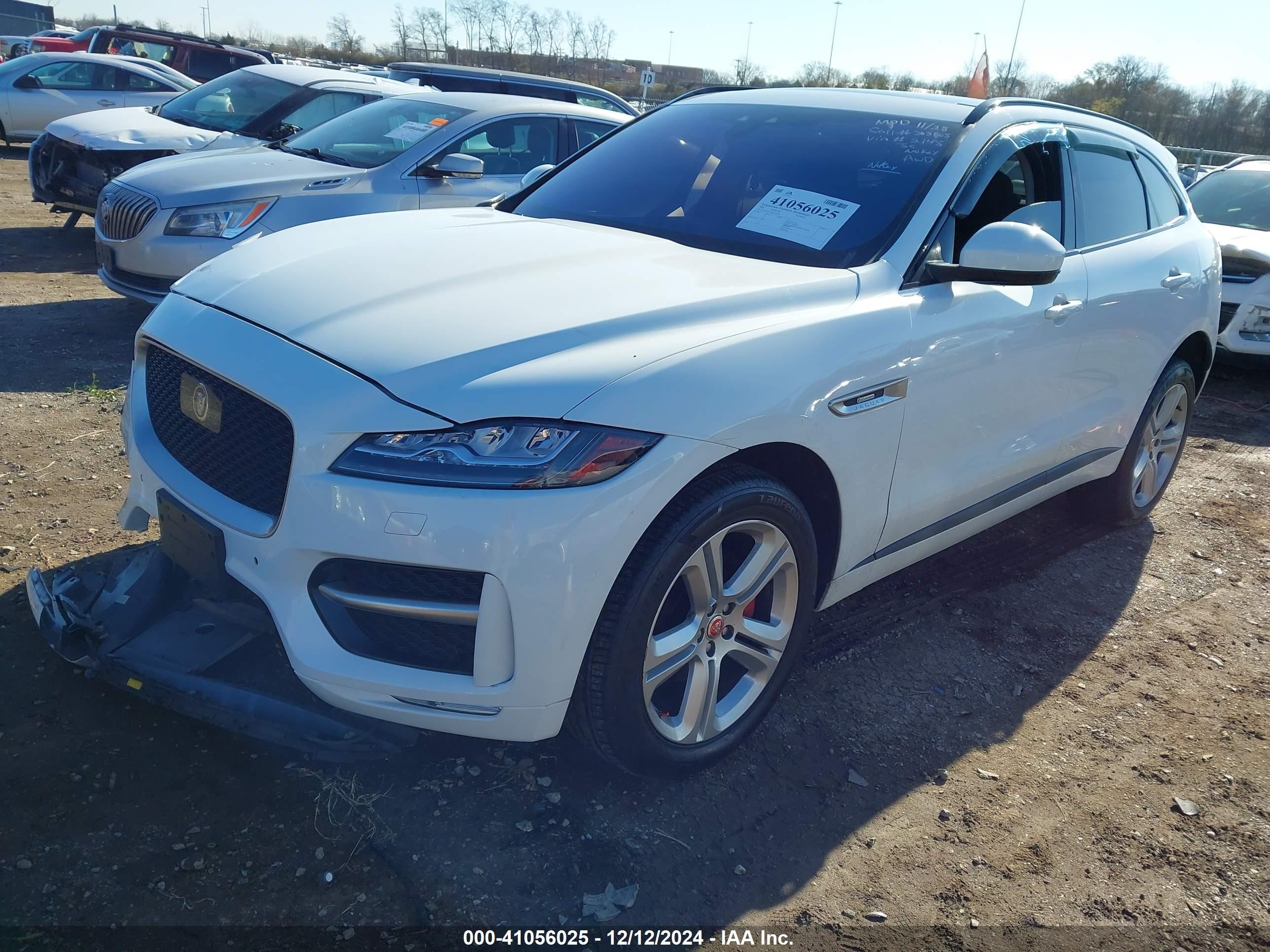 2019 Jaguar F-pace 25t R-sport Белый vin: SADCL2FX2KA392145