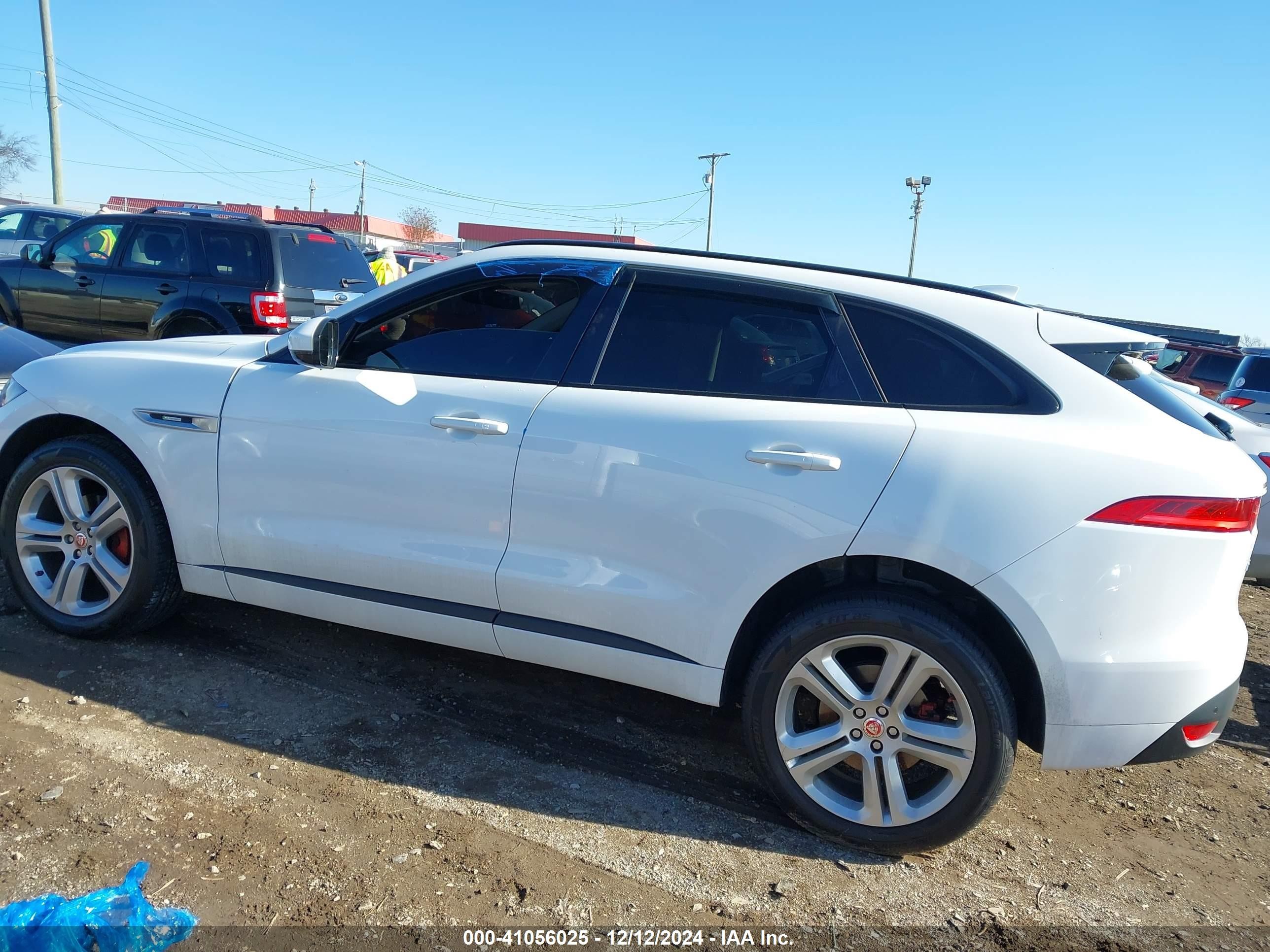 2019 Jaguar F-pace 25t R-sport Белый vin: SADCL2FX2KA392145