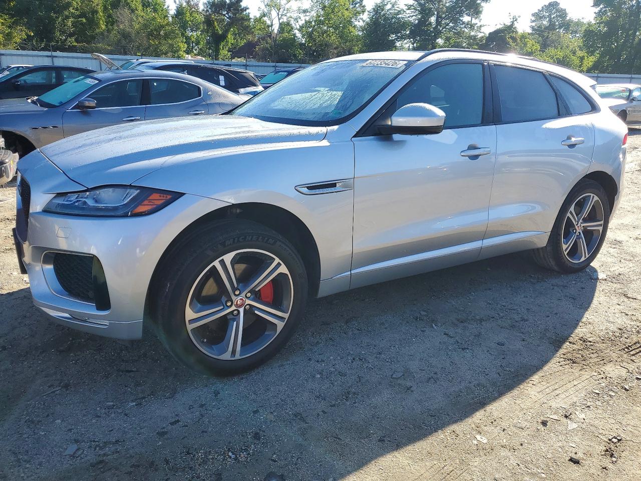 2017 Jaguar F-pace S Серебряный vin: SADCM2BV6HA065029