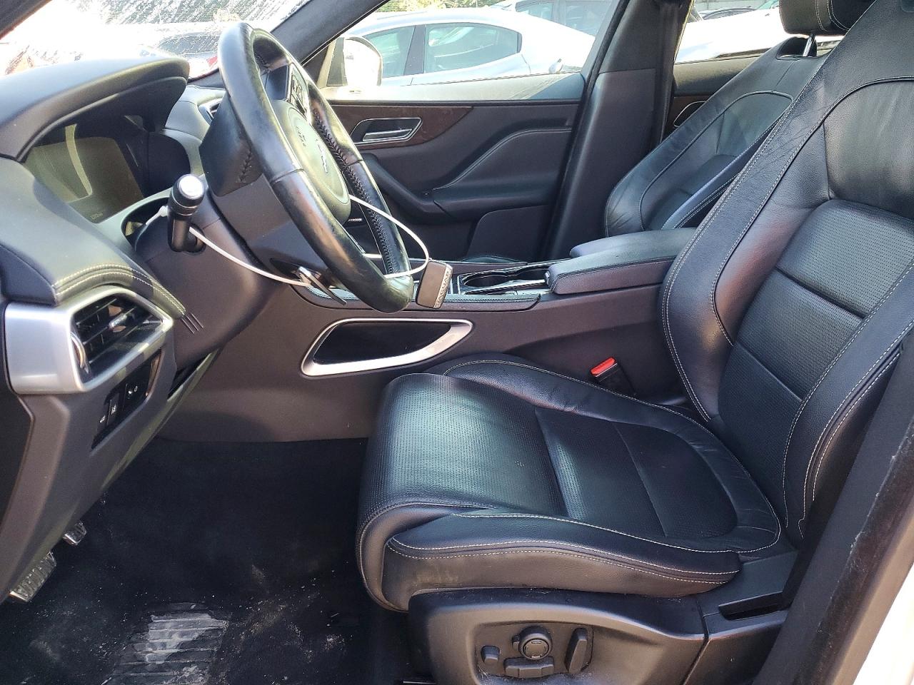 2017 Jaguar F-pace S Серебряный vin: SADCM2BV6HA065029