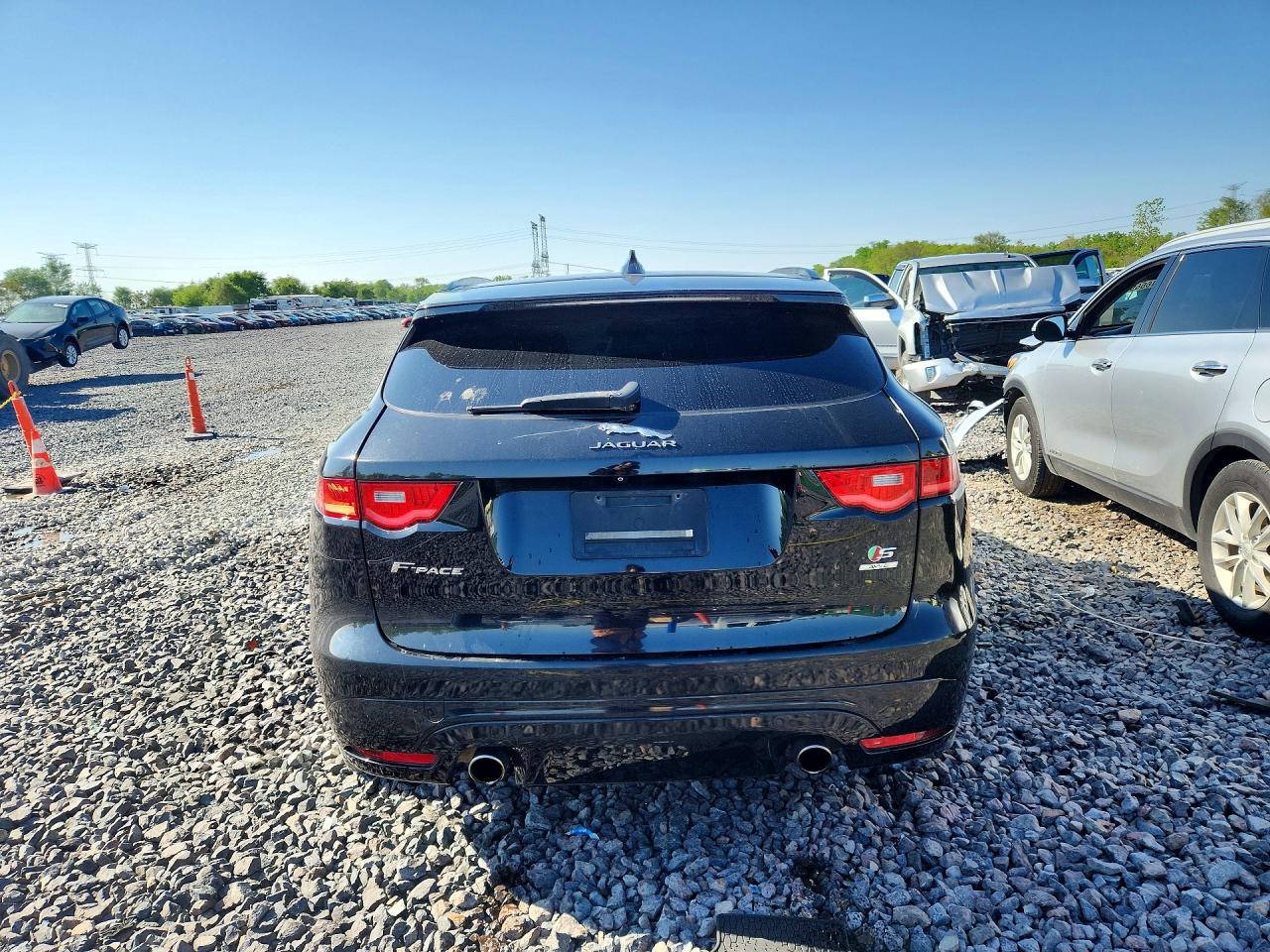 2017 Jaguar F-pace S Black vin: SADCM2BV7HA887029