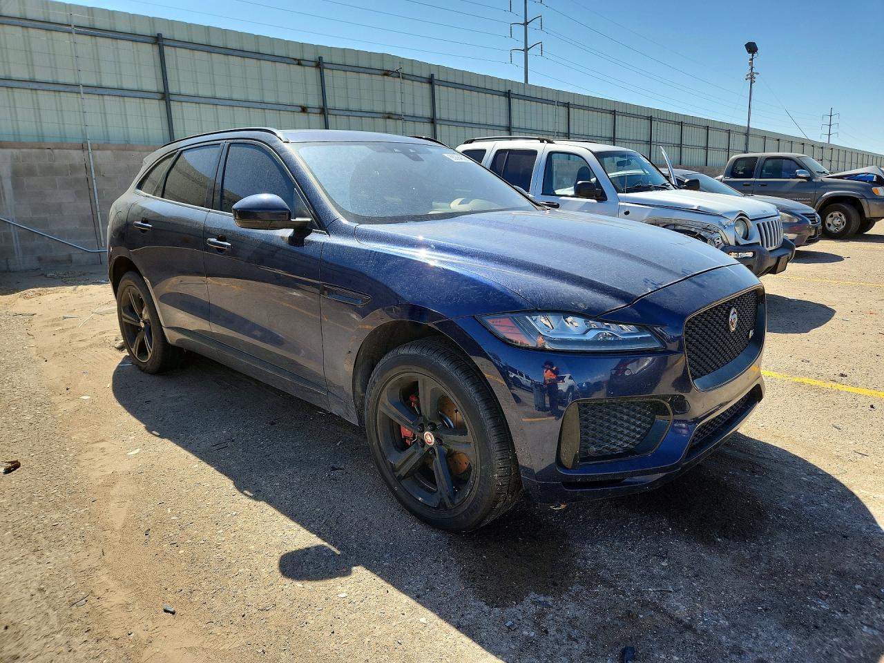 2017 Jaguar F-pace S Blue vin: SADCM2BVXHA075918