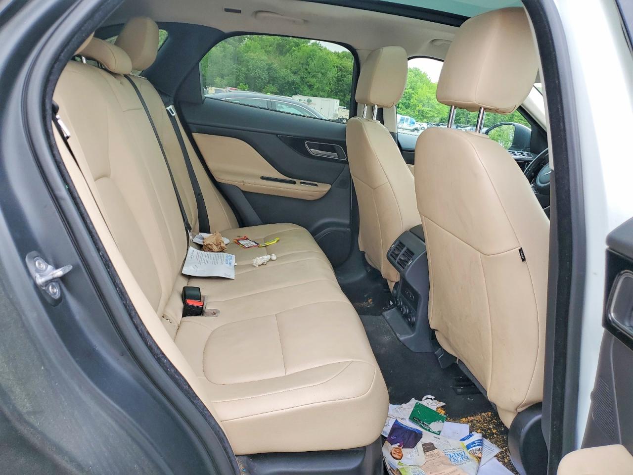 2017 Jaguar F-pace White vin: SADCS2BN7HA089703