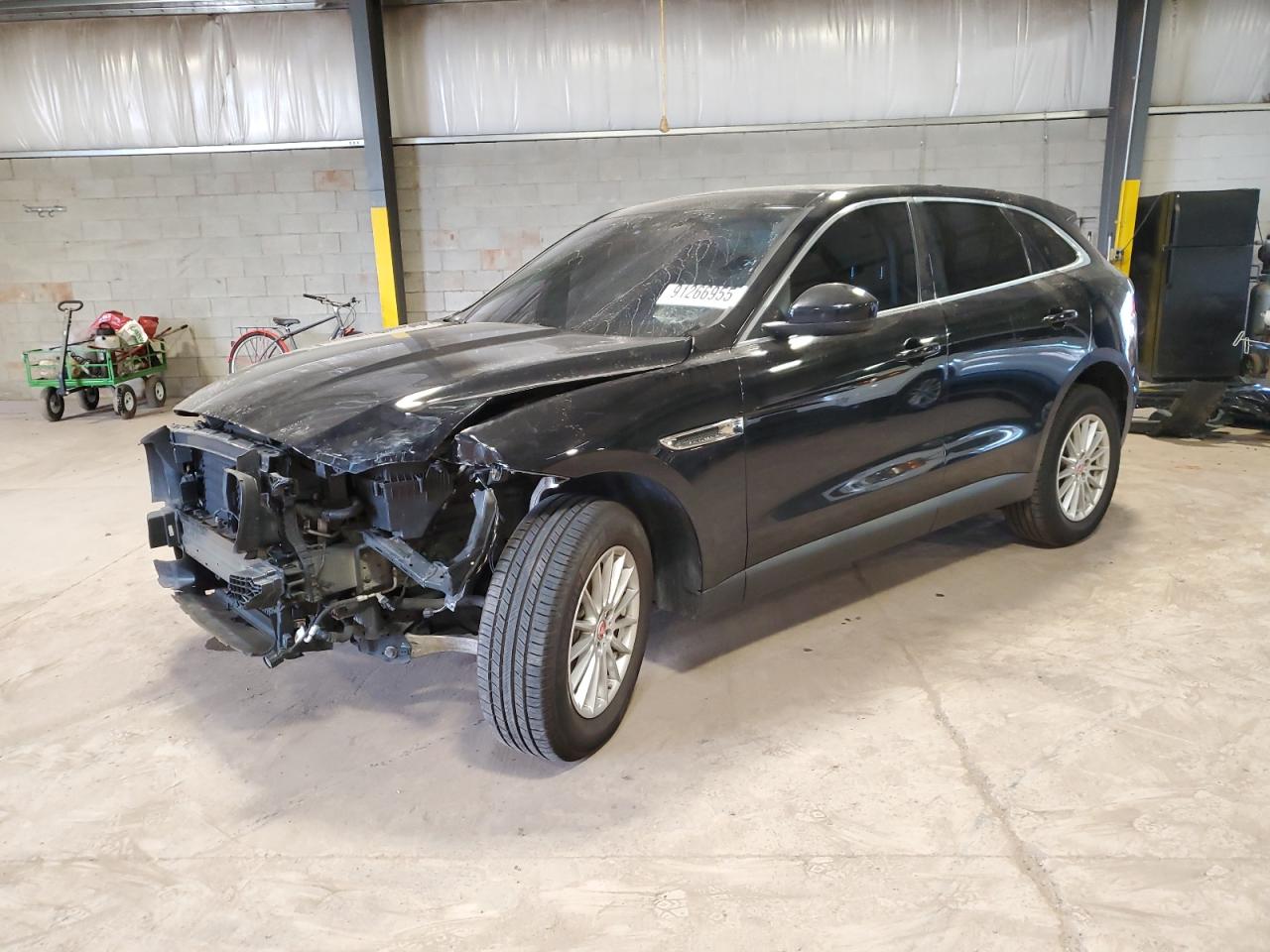2020 Jaguar F-pace Черный vin: SADCS2FX6LA640546