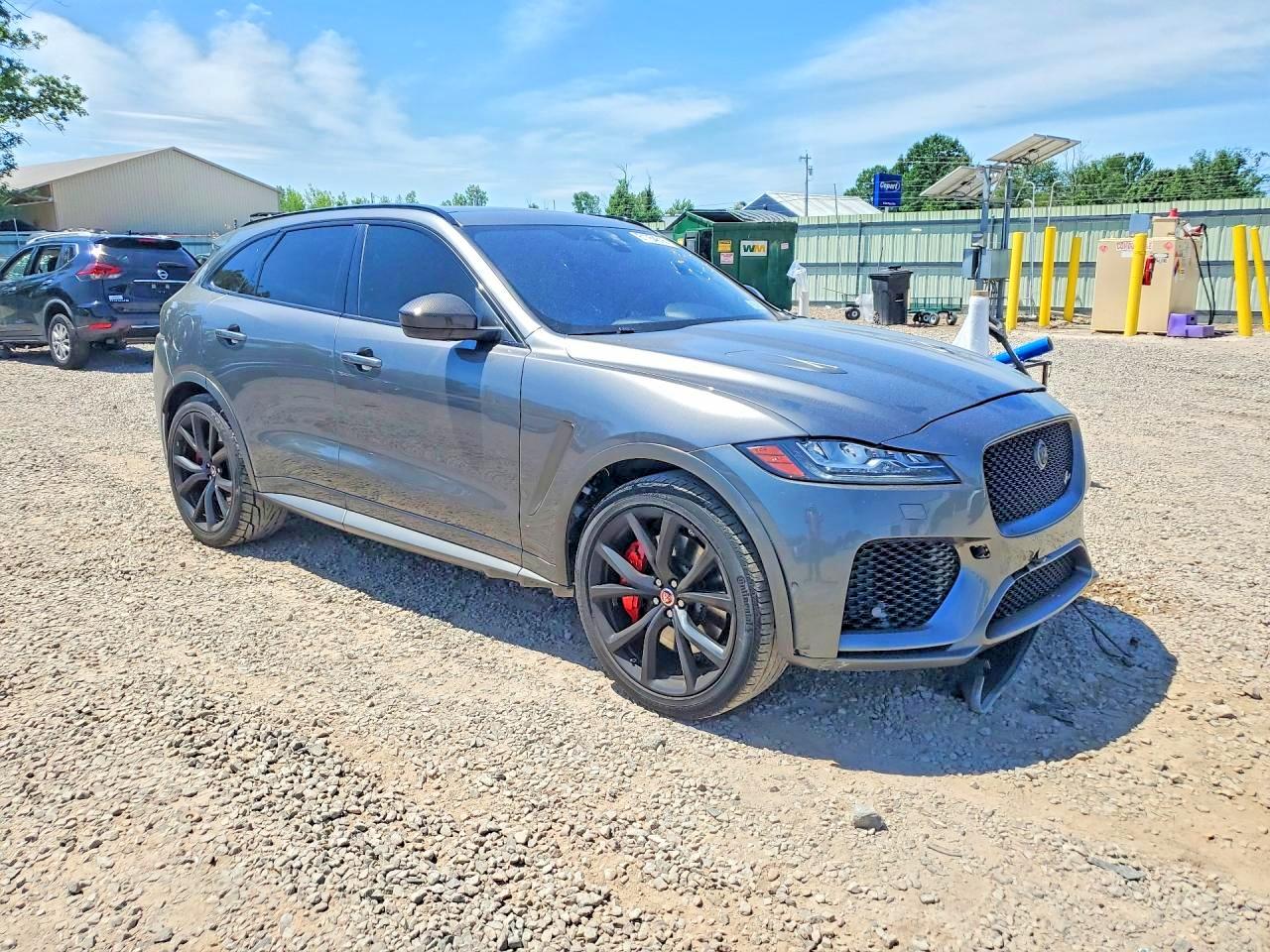 2019 Jaguar F-pace Svr Gray vin: SADCZ2EE1KA606881