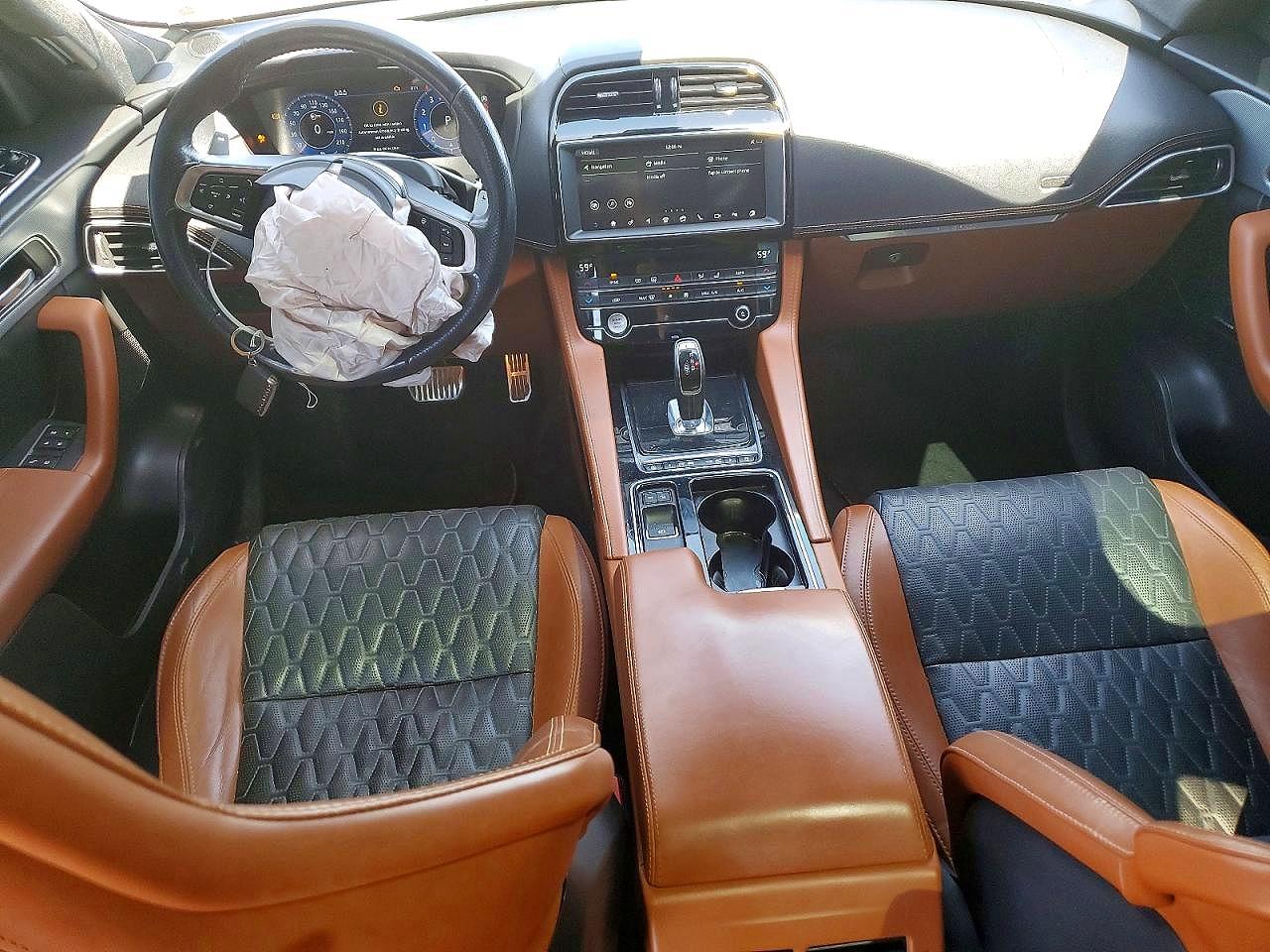 2019 Jaguar F-pace Svr Gray vin: SADCZ2EE1KA606881