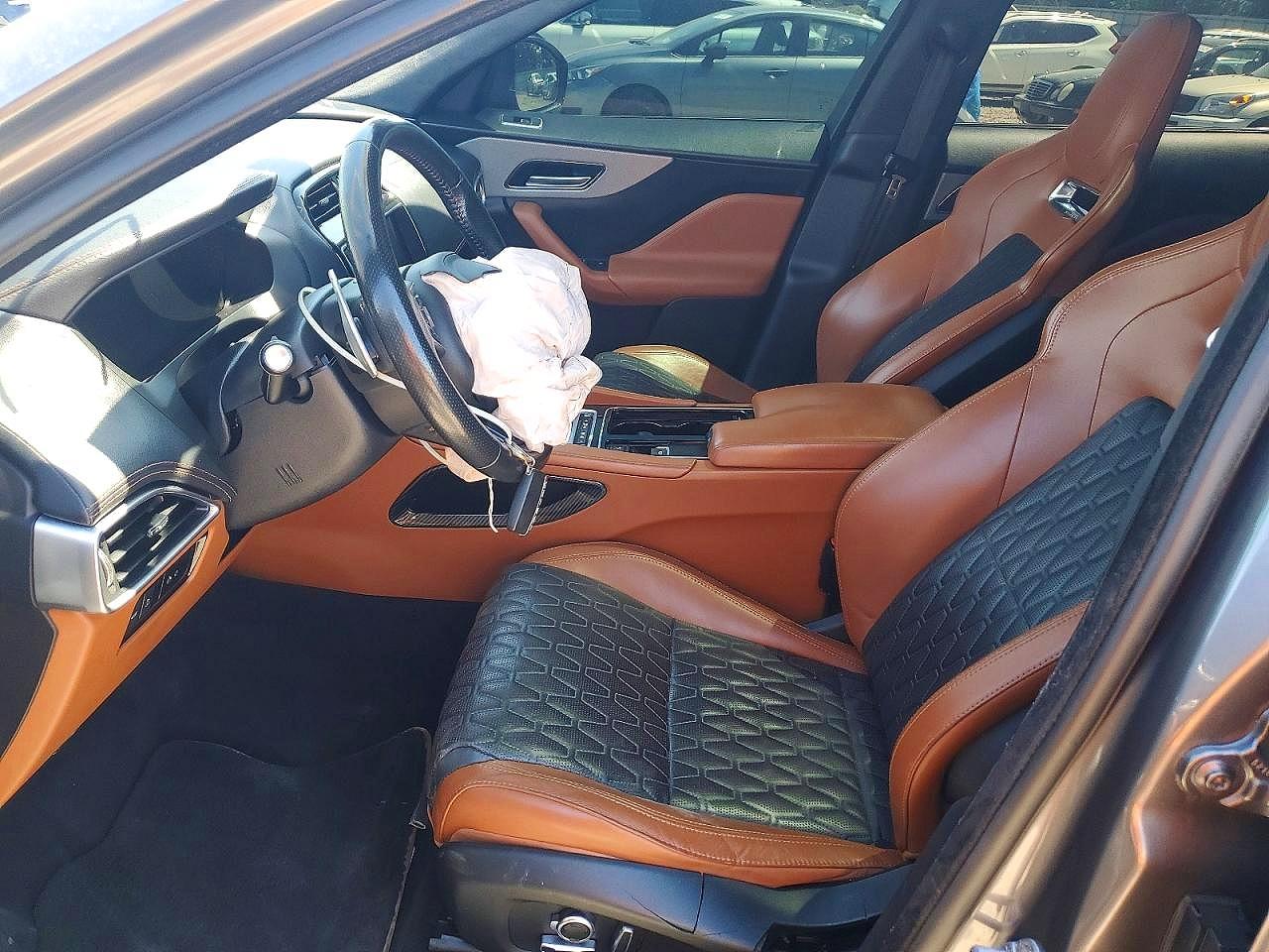 2019 Jaguar F-pace Svr Gray vin: SADCZ2EE1KA606881