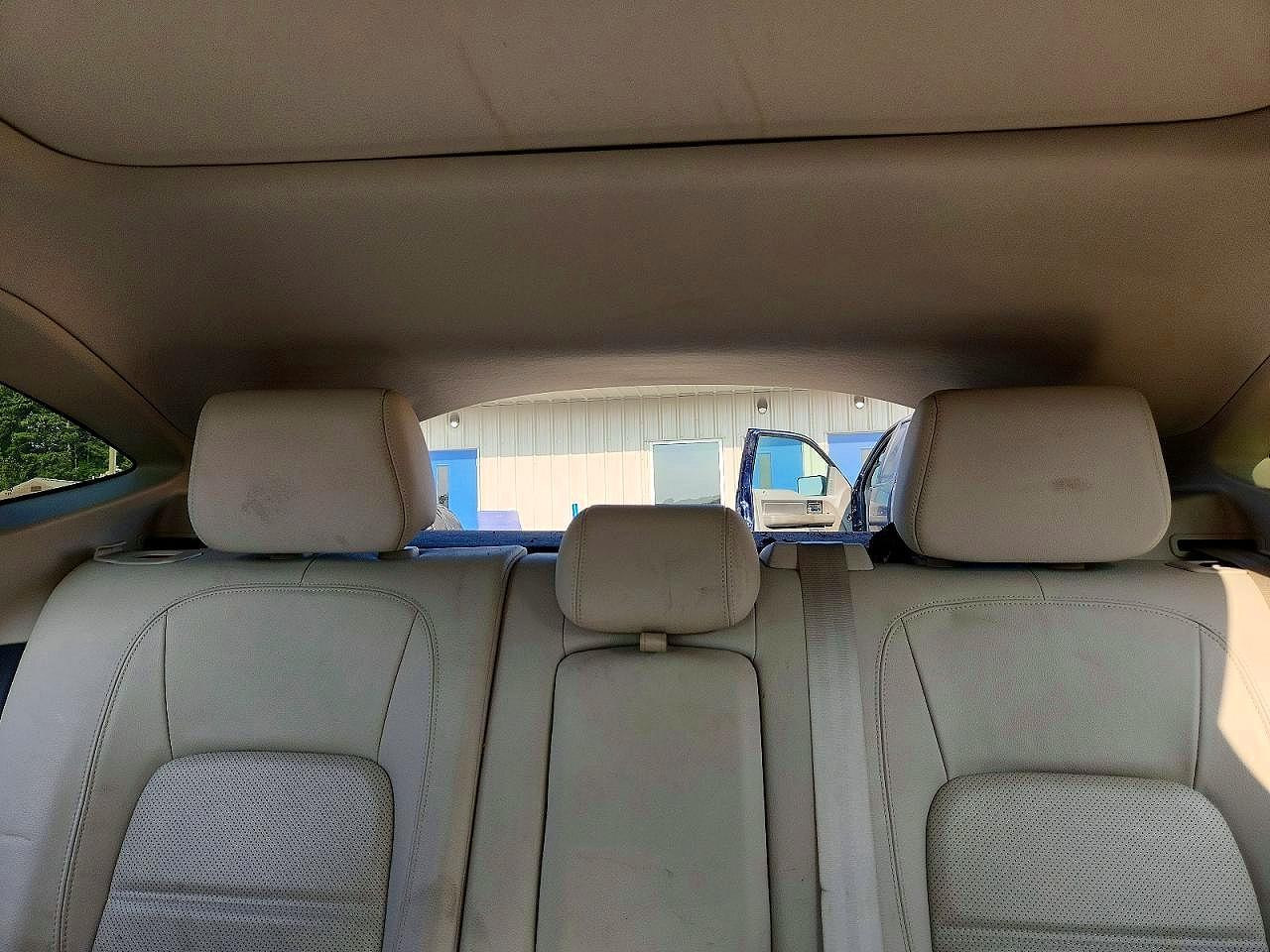 2019 Jaguar E-pace S White vin: SADFJ2FX8K1Z35095