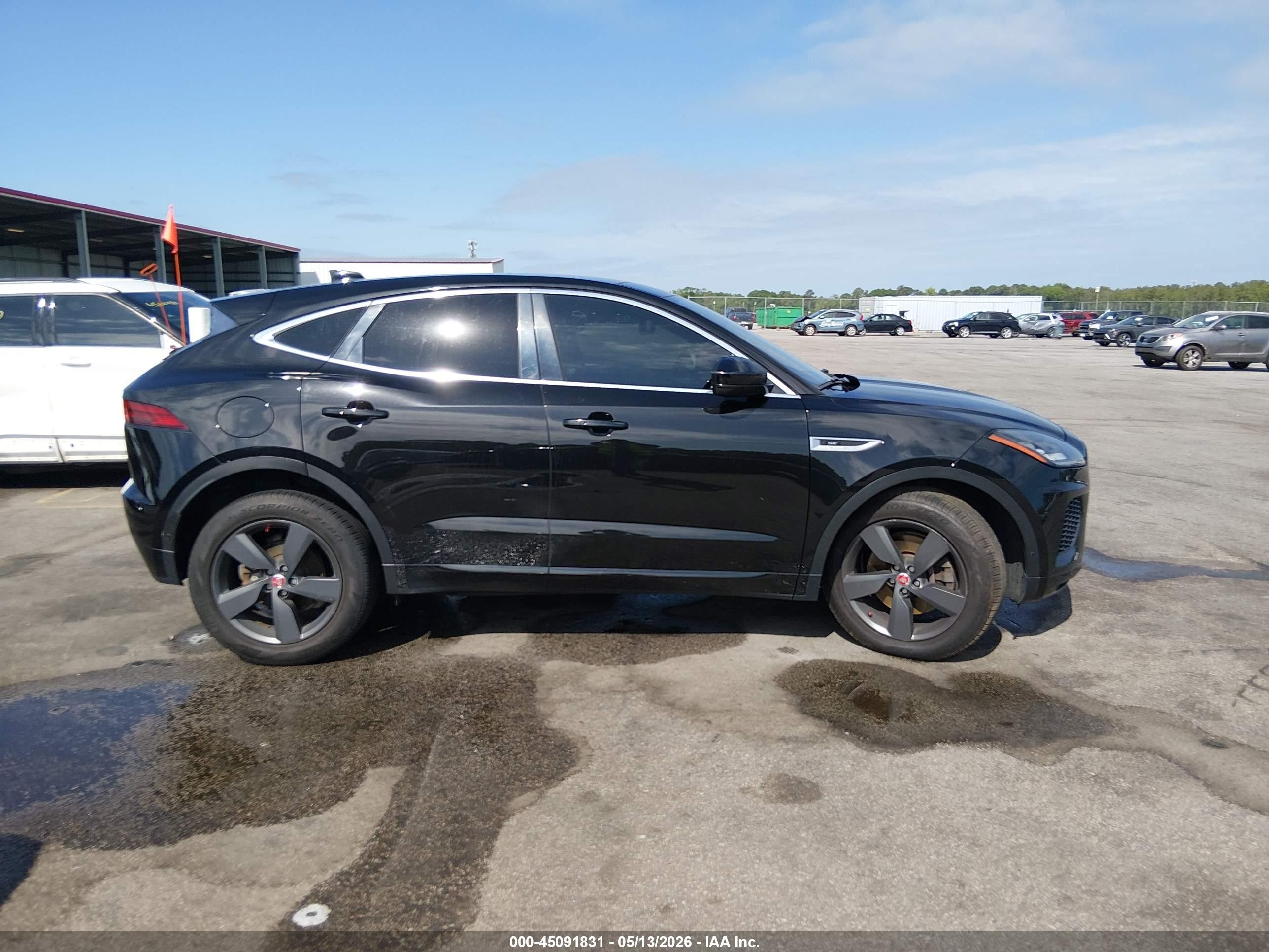 2018 Jaguar E-pace R-dynamic Se Черный vin: SADFL2GX1J1Z31414