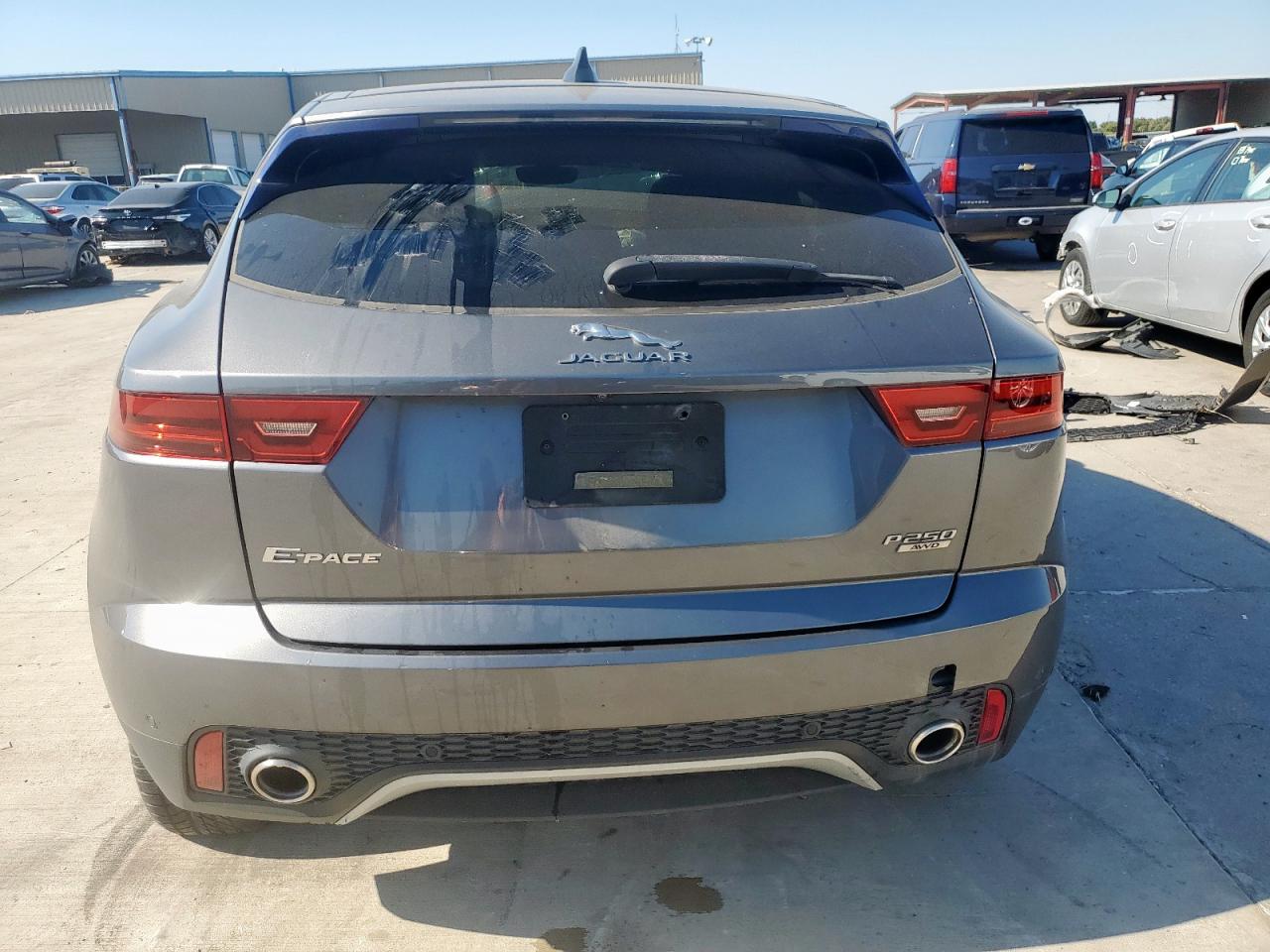 2020 Jaguar E-pace Se Gray vin: SADFP2FX1L1014322