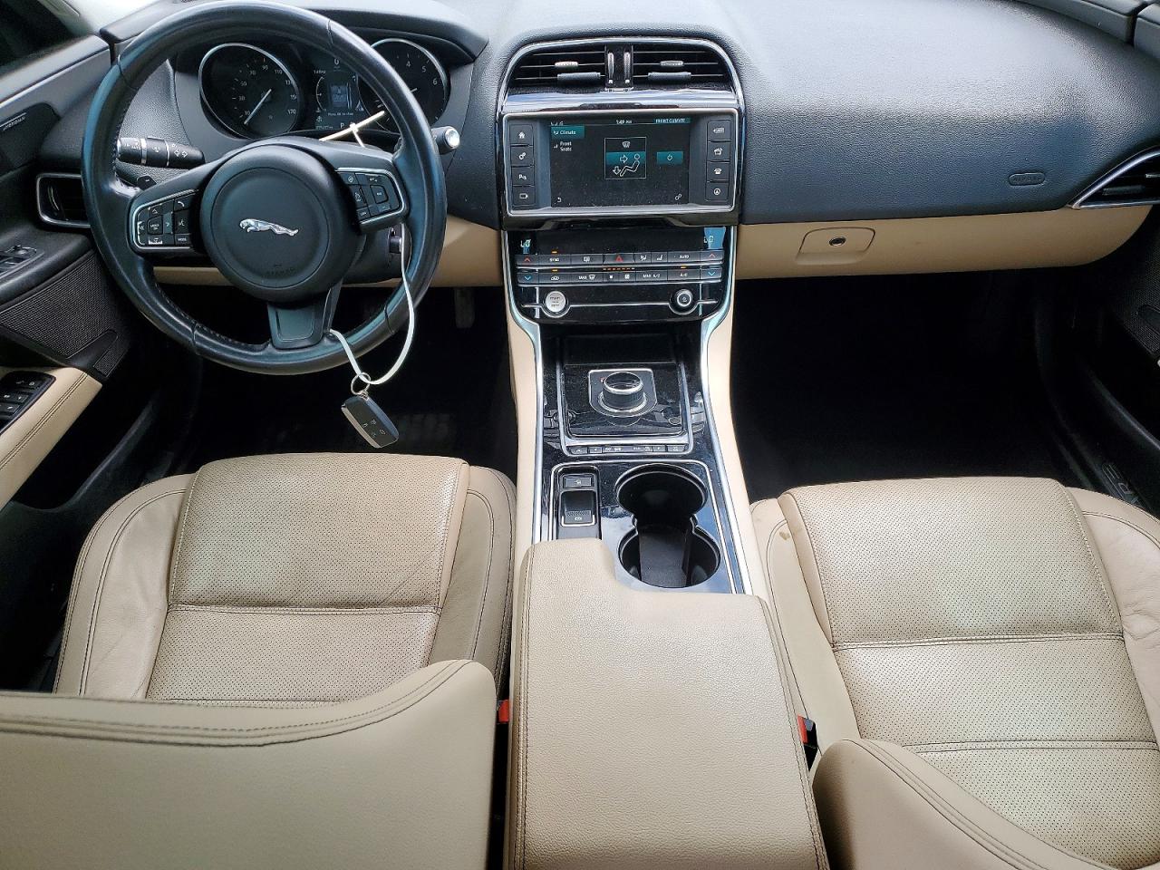 2017 Jaguar Xe Prestige White vin: SAJAE4BG0HA965391
