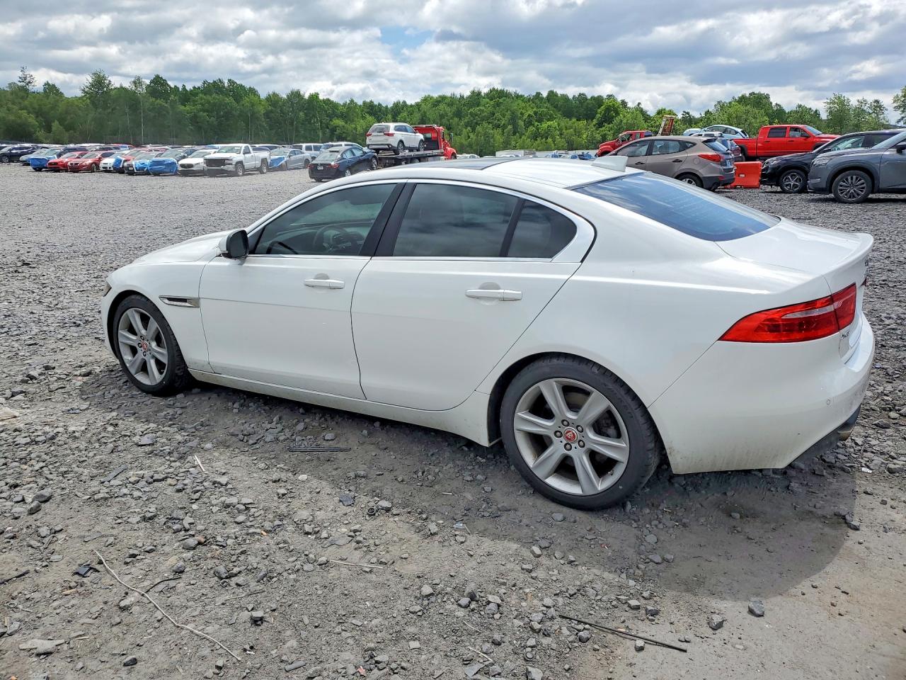 2017 Jaguar Xe Prestige White vin: SAJAE4BG0HA965391