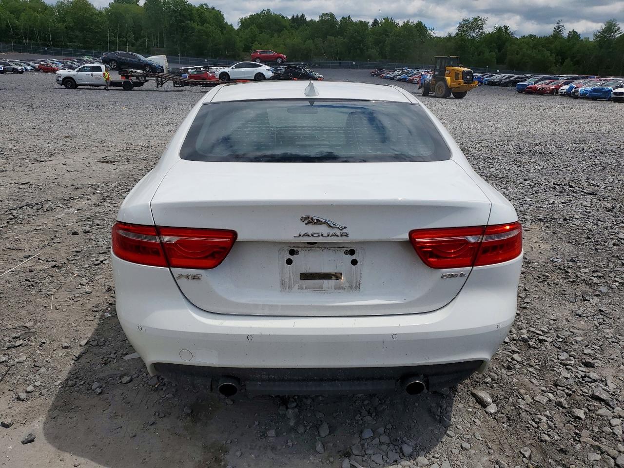 2017 Jaguar Xe Prestige White vin: SAJAE4BG0HA965391