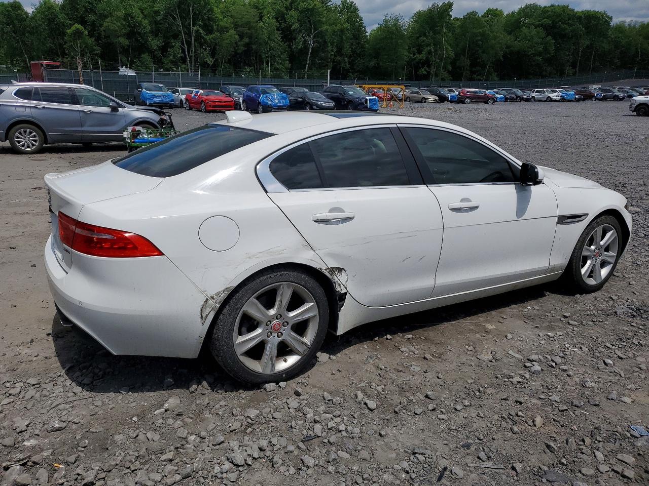2017 Jaguar Xe Prestige White vin: SAJAE4BG0HA965391