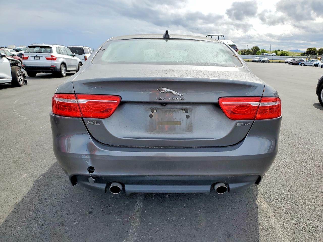 2017 Jaguar Xe Prestige Gray vin: SAJAE4BGXHA963759
