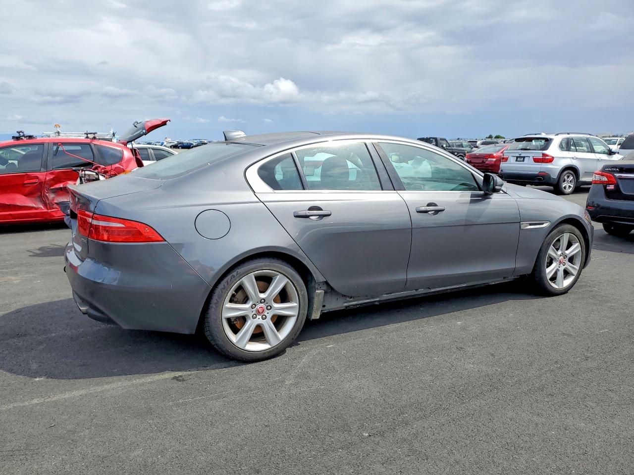 2017 Jaguar Xe Prestige Gray vin: SAJAE4BGXHA963759