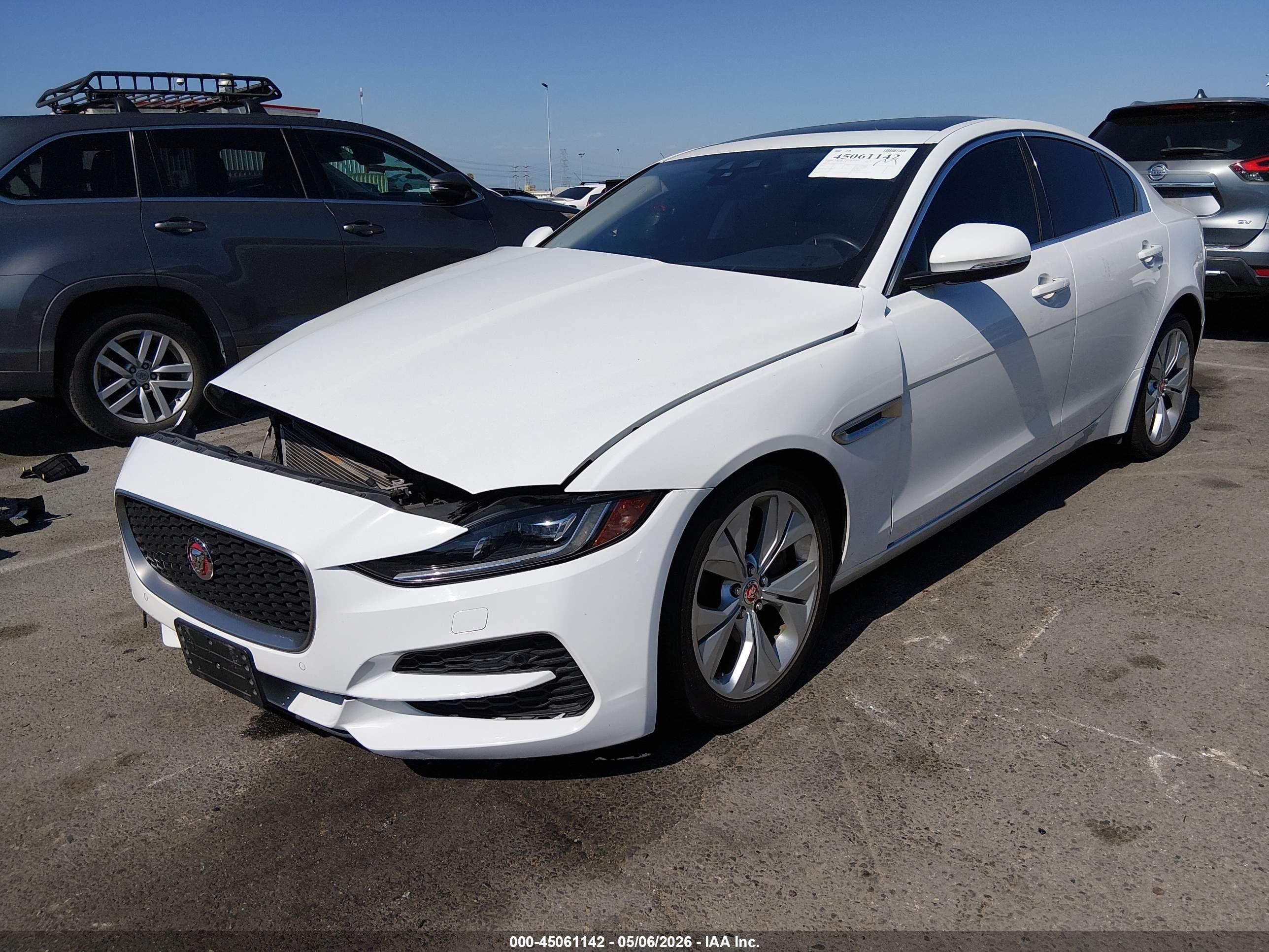 2020 Jaguar Xe S Rwd Automatic White vin: SAJAE4FX7LCP64207
