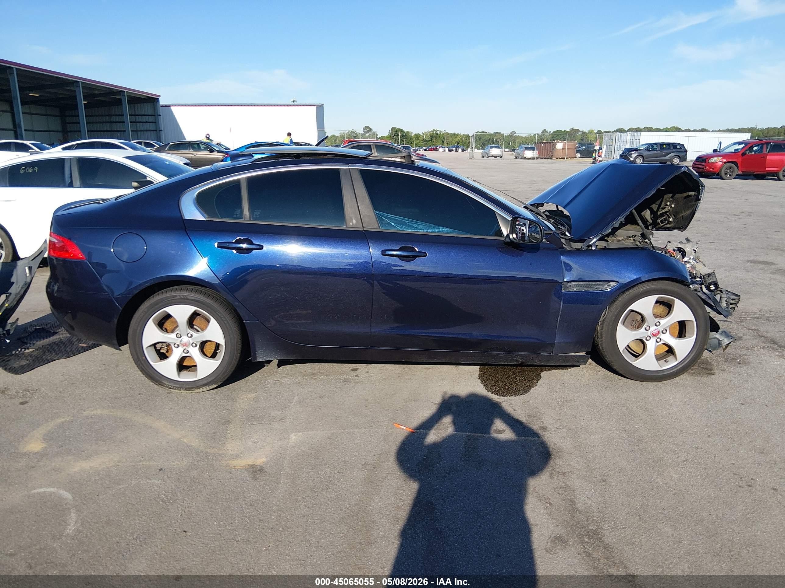2017 Jaguar Xe 25t Синий vin: SAJAR4BG6HA951287