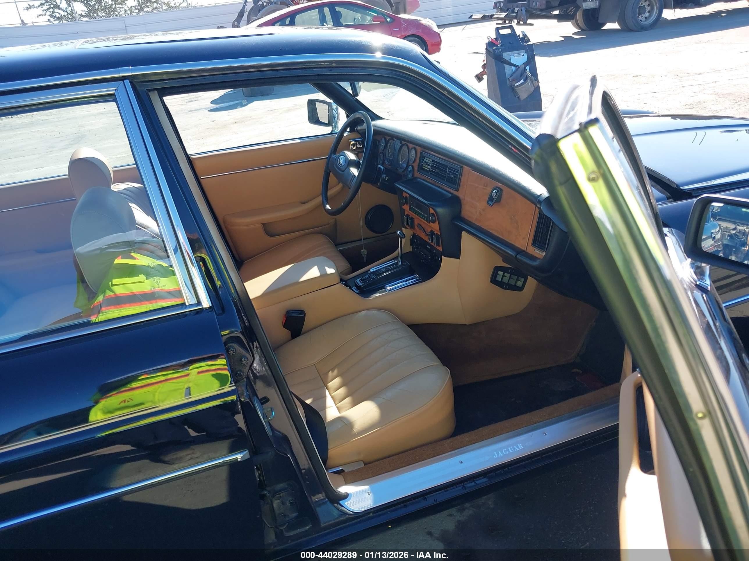 1984 Jaguar Xj6   Black vin: SAJAV1340EC370804