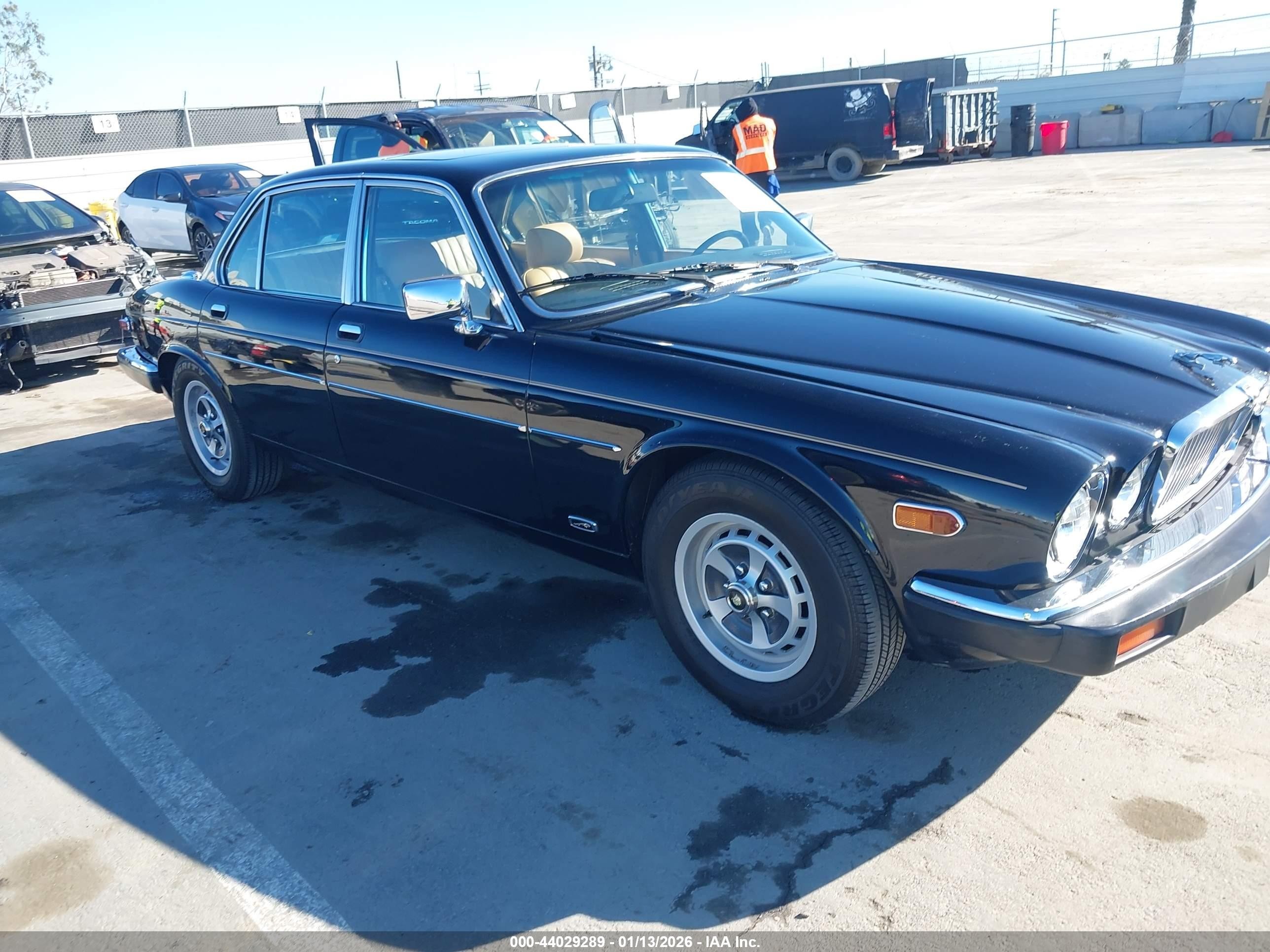 1984 Jaguar Xj6   Black vin: SAJAV1340EC370804