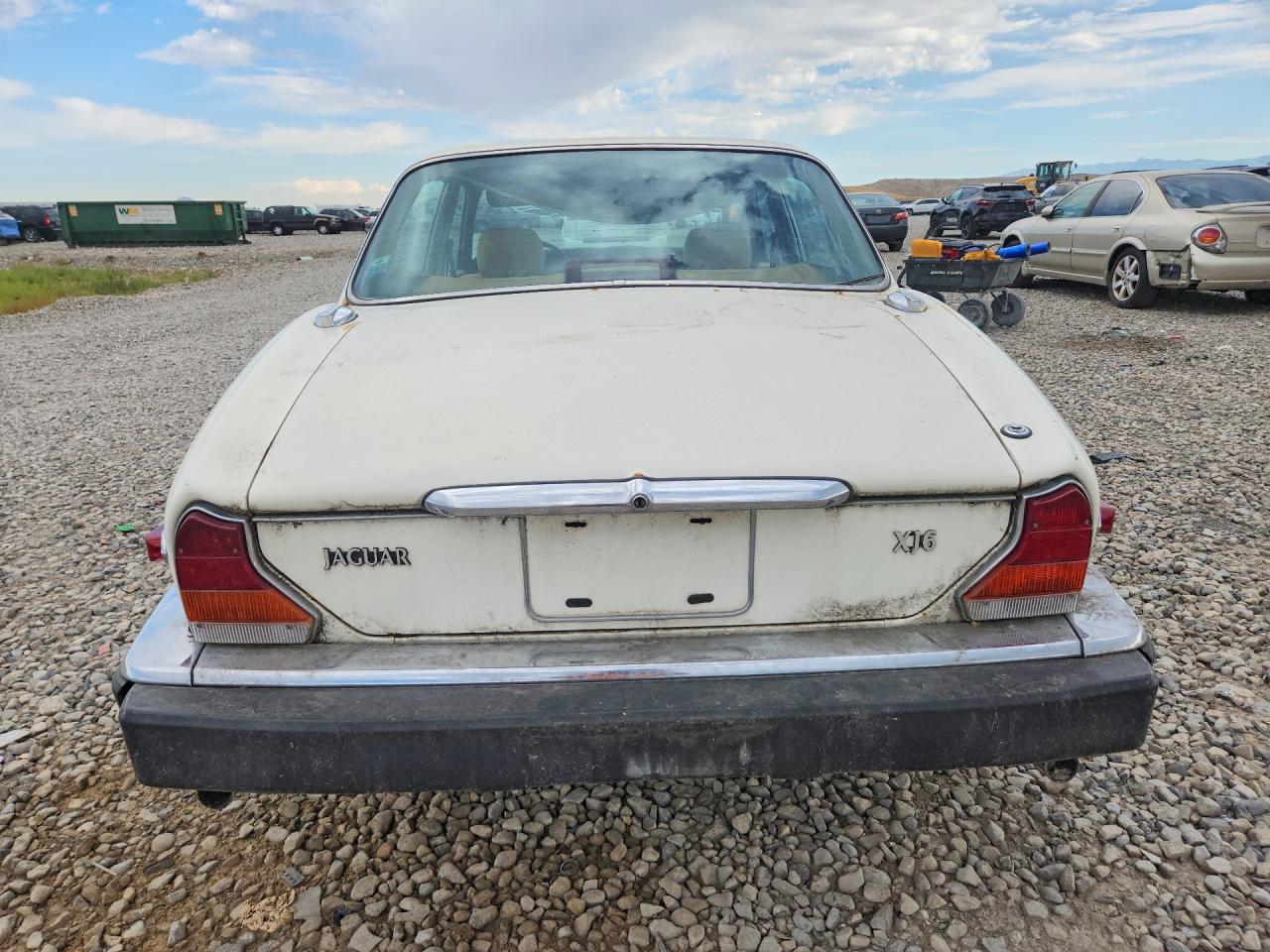1986 Jaguar Xj6 White vin: SAJAV1343GC436880