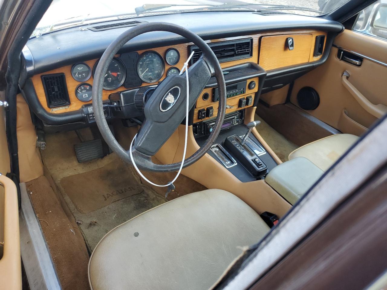 1984 Jaguar Xj6 Brown vin: SAJAV1348EC378486